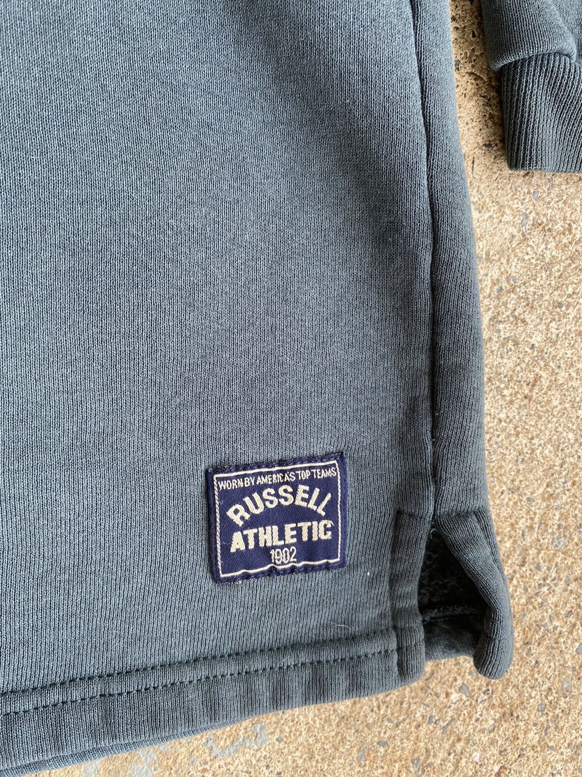 Russell Athletic × Vintage Vintage 90’s Russell Athletic Faded Grunge Button Sweatshirt Size US XL / EU 56 / 4 - 4 Thumbnail