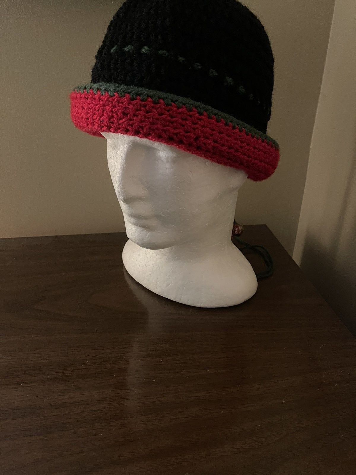 Other Handmade crocheted roll up ELLE & C hat Size ONE SIZE - 1 Thumbnail
