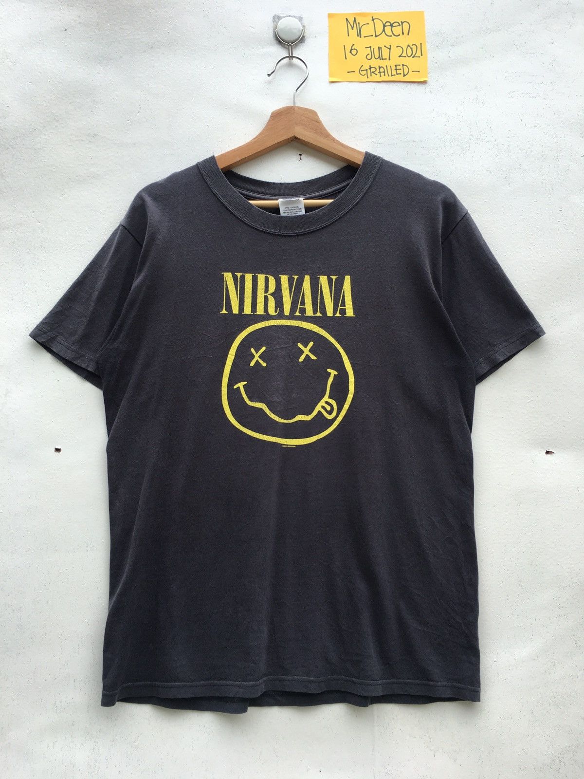 Band Tees Vintage Nirvana Kurt Cobain 2003 Anvil Tag Size US M / EU 48-50 / 2 - 2 Thumbnail