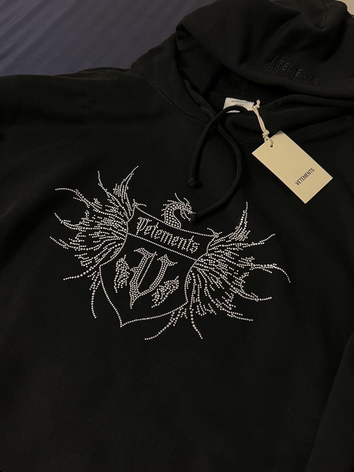 Vetements Vetements crystal dragon hoodie | Grailed
