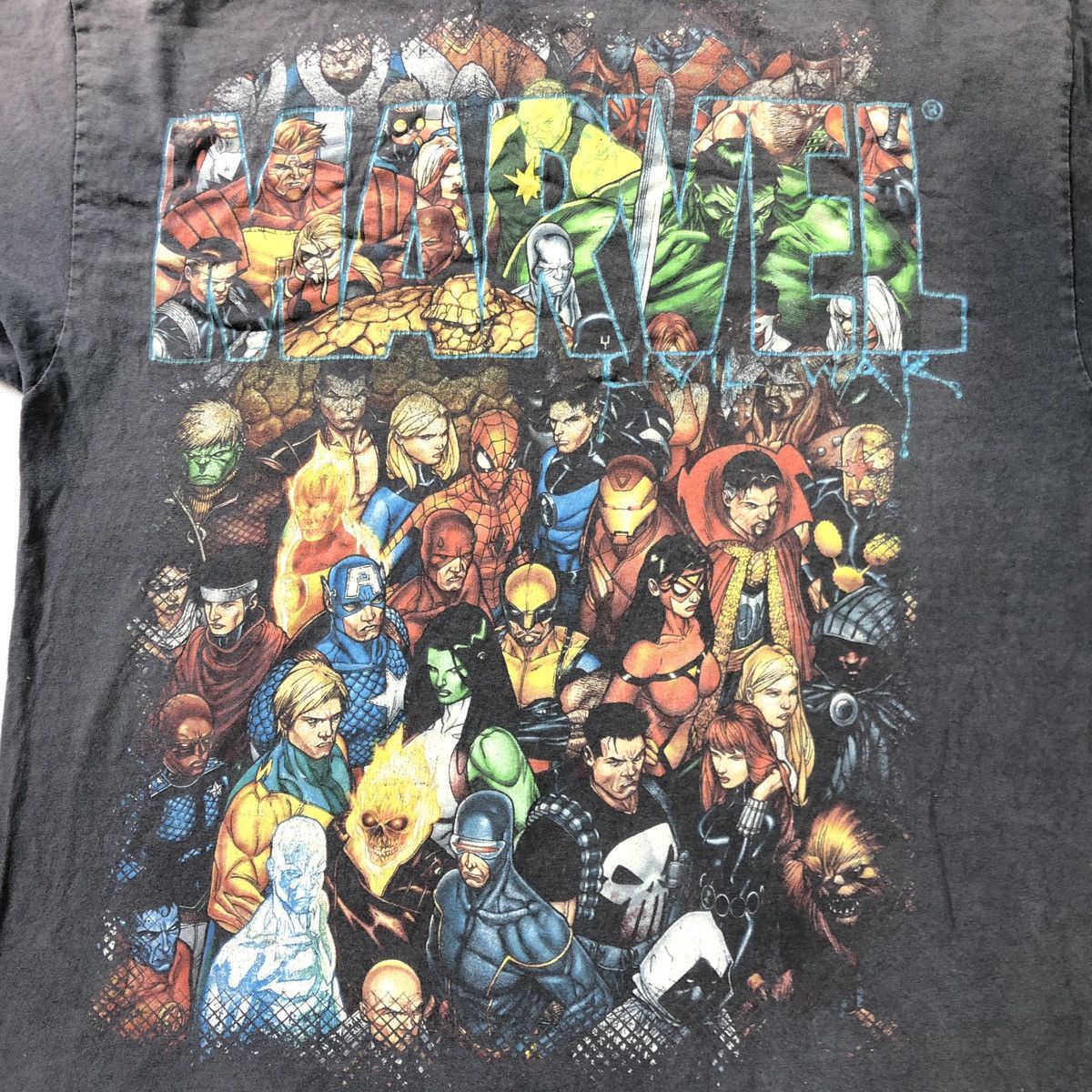 Marvel Comics × Universal Studios × Vintage Vintage Marvel Civil War Sun Fades Distressed Tshirt Size US XL / EU 56 / 4 - 2 Thumbnail