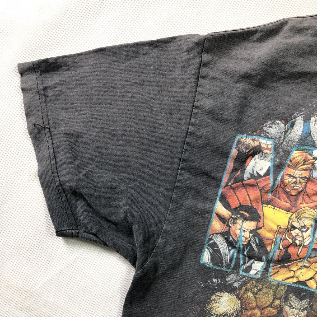 Marvel Comics × Universal Studios × Vintage Vintage Marvel Civil War Sun Fades Distressed Tshirt Size US XL / EU 56 / 4 - 5 Thumbnail