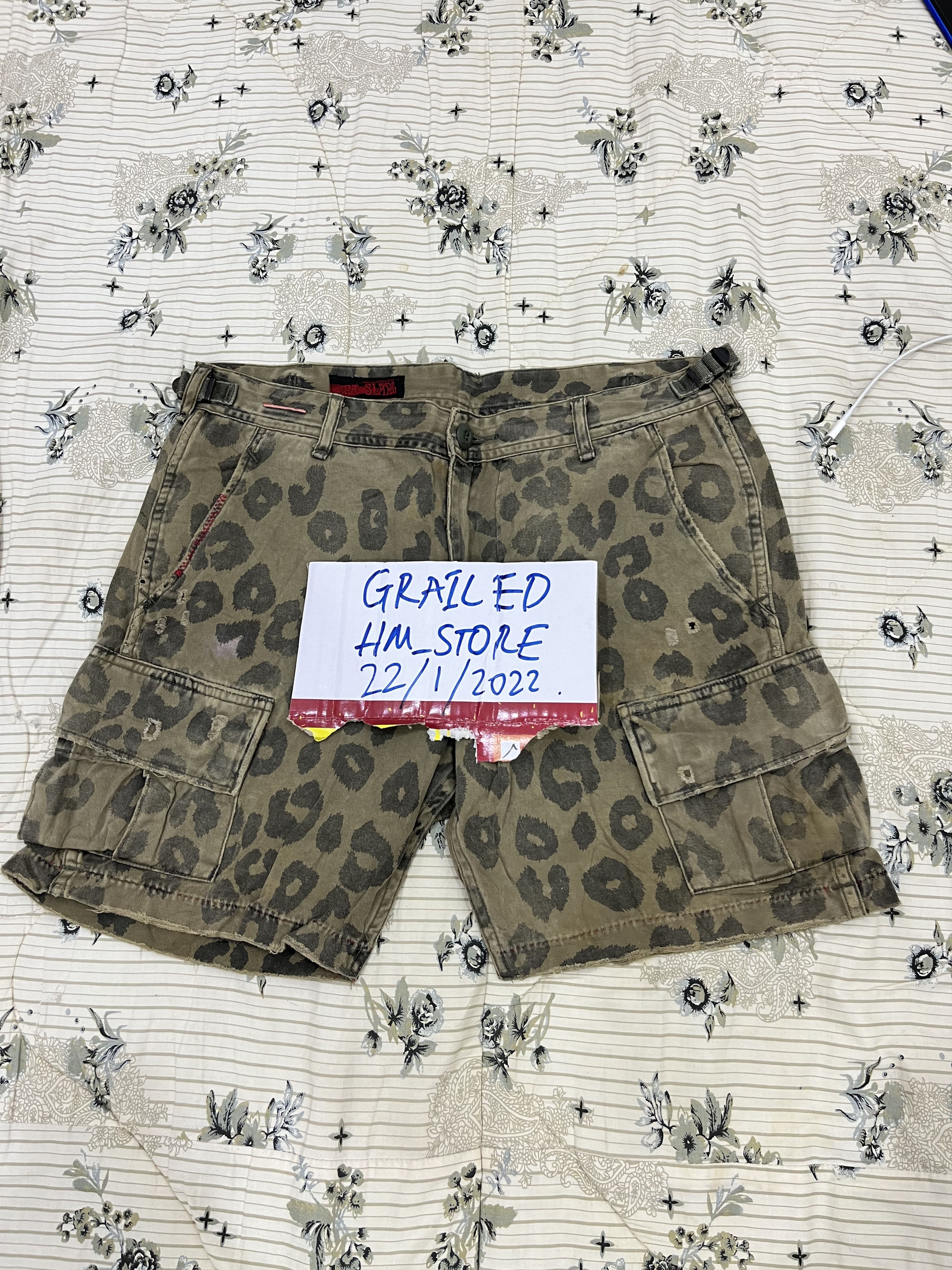 Other (A58). RNA INC SHORT CAMO Size US 32 / EU 48 - 20 Thumbnail