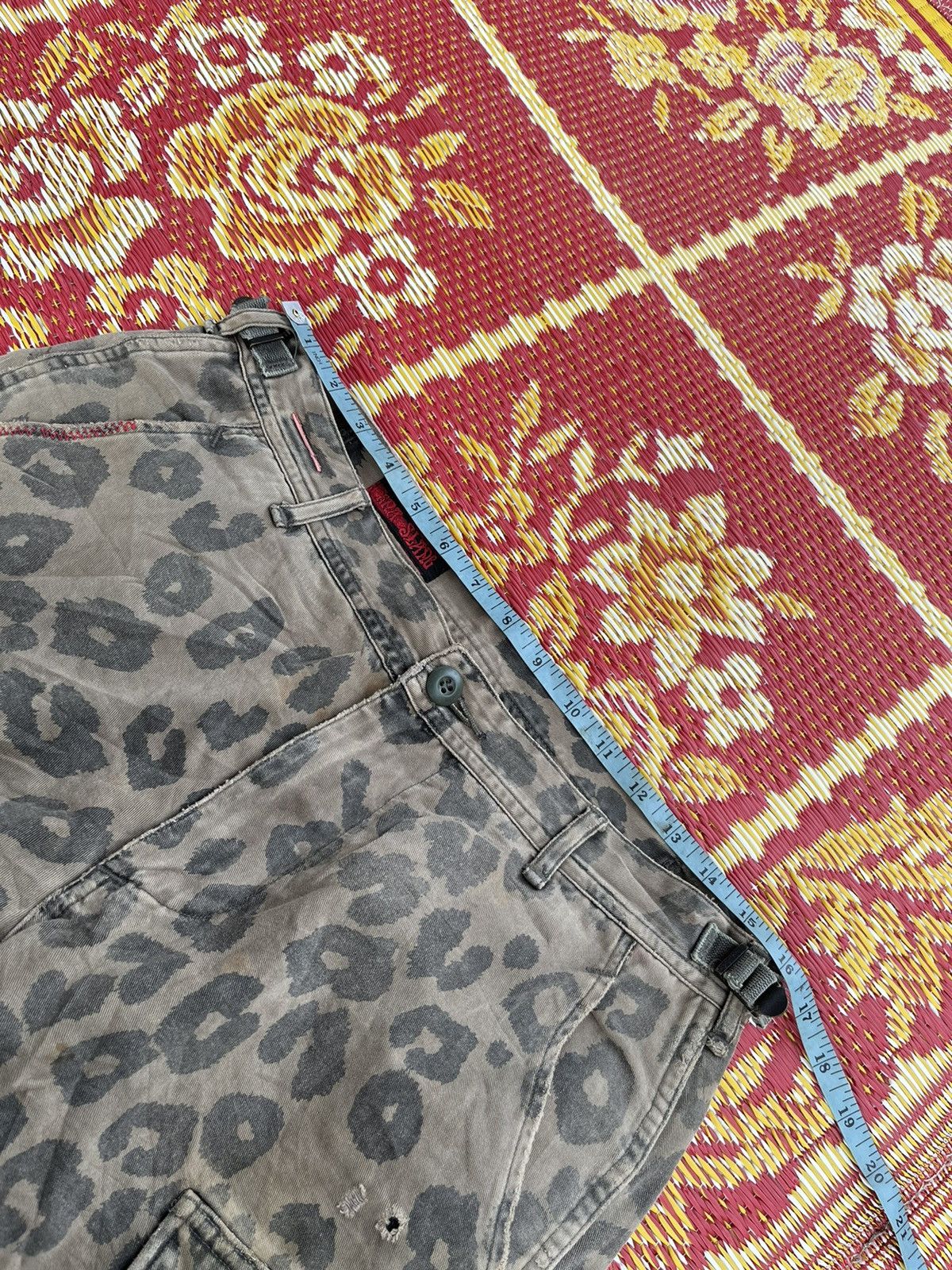 Other (A58). RNA INC SHORT CAMO Size US 32 / EU 48 - 14 Thumbnail