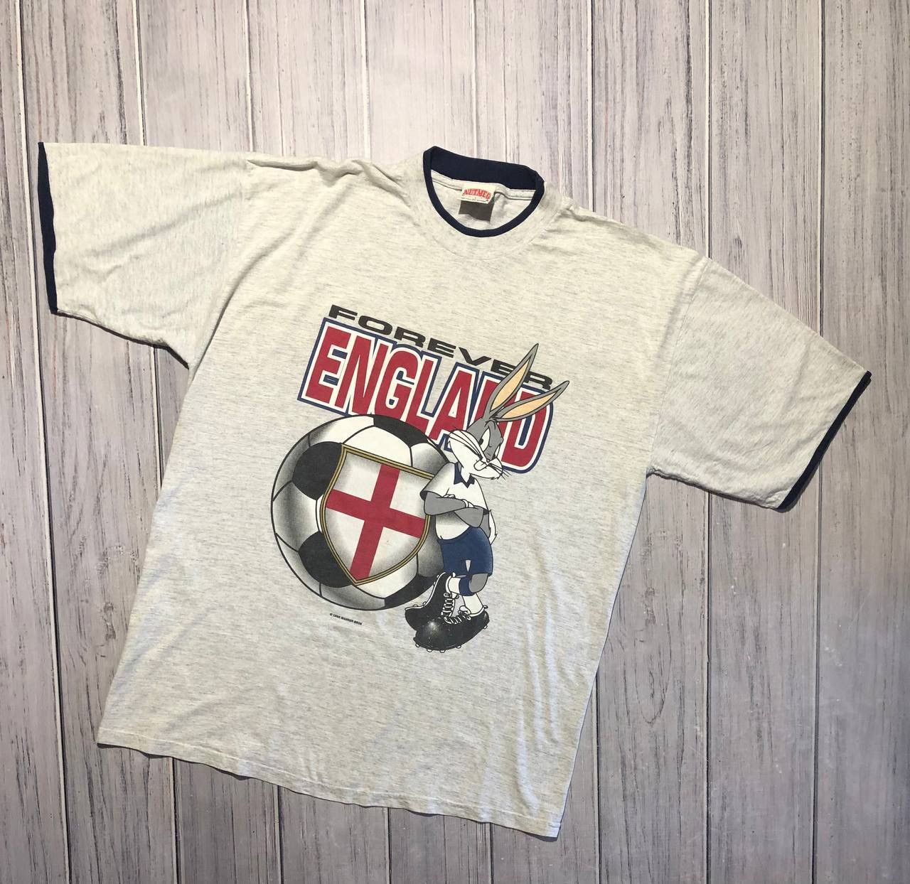 Vintage Vintage Warner Bros 1995 England Football T-Shirt Bugs Bunny Size US XL / EU 56 / 4 - 1 Thumbnail