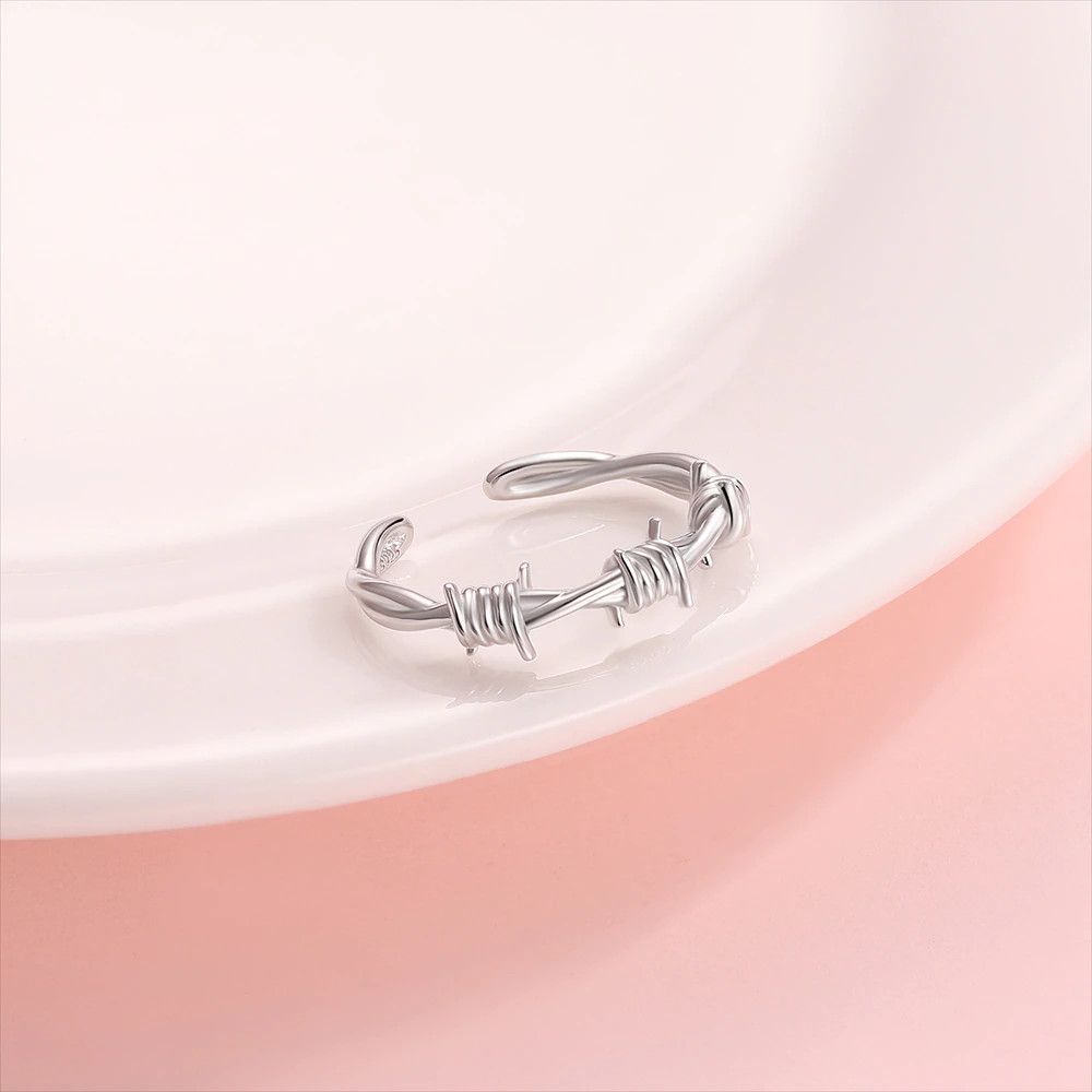 Jewelry Twist Thorns Wire Ring Size ONE SIZE - 6 Thumbnail