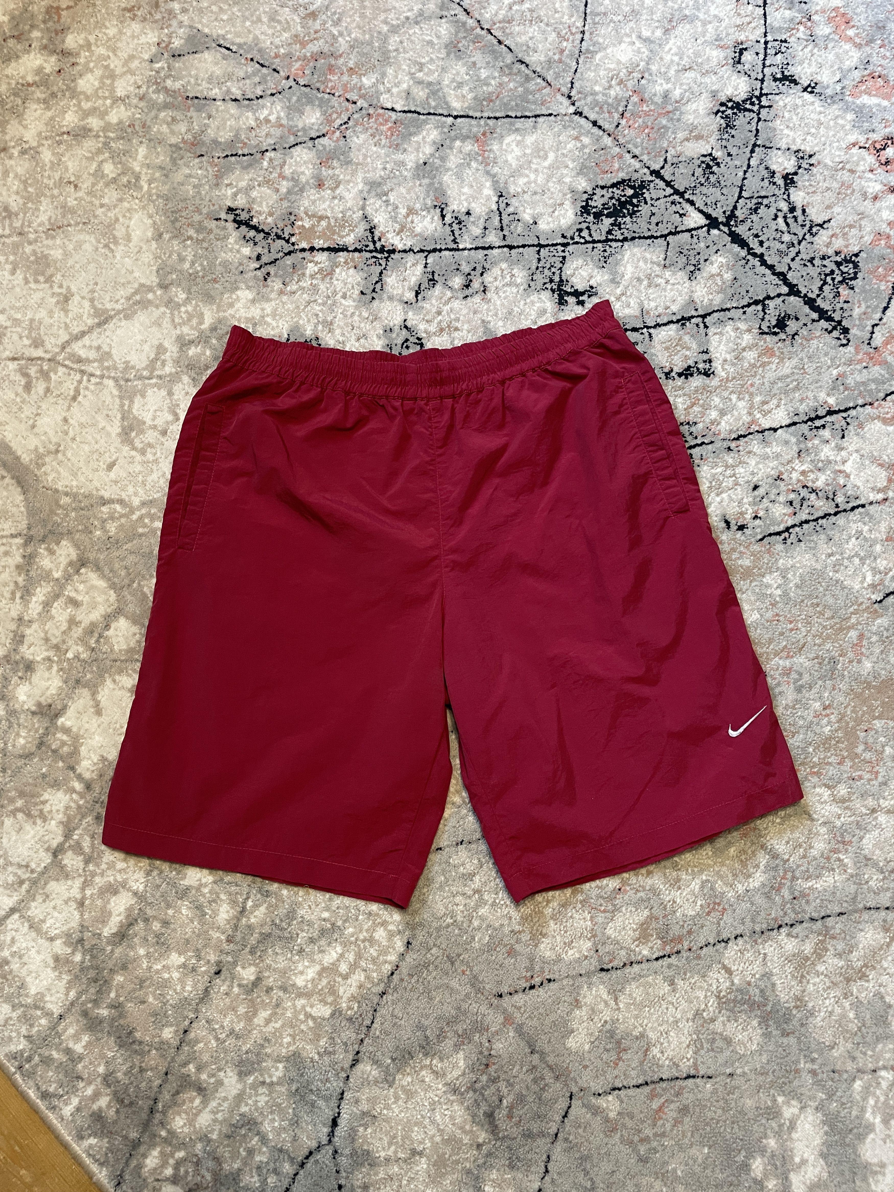 Other Nike Vintage Shorts Size US 38 / EU 54 - 1 Thumbnail