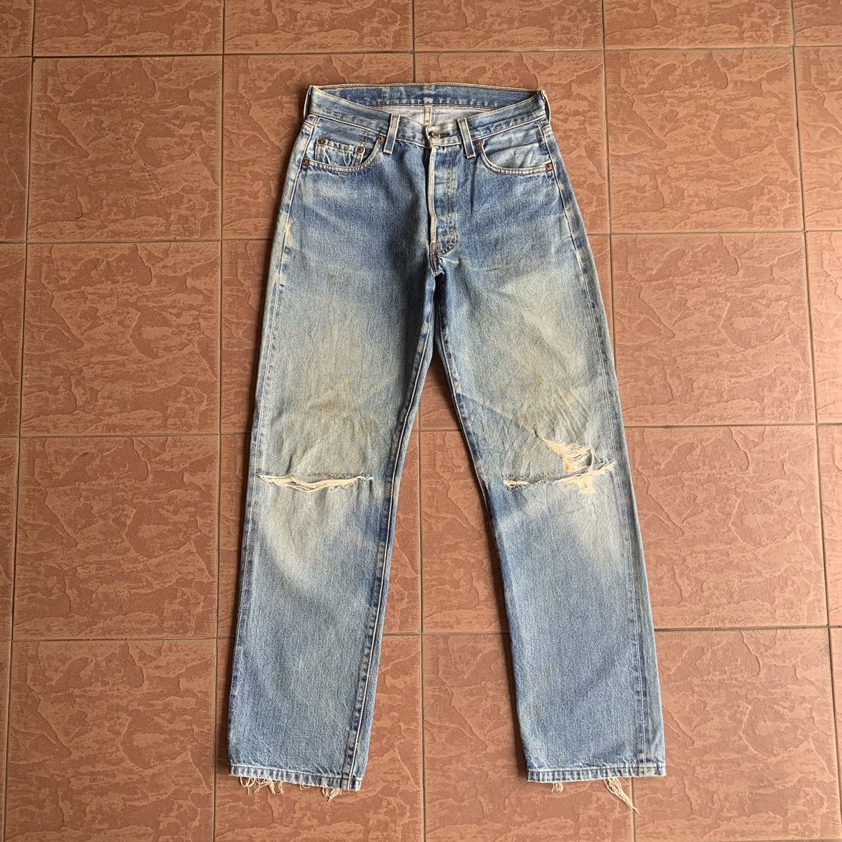 Levi's × Vintage RUSTY DIRTY LEVI’S 501 DISTRESSED DENIM REDLINE SELVEDGE Size US 28 / EU 44 - 1 Thumbnail