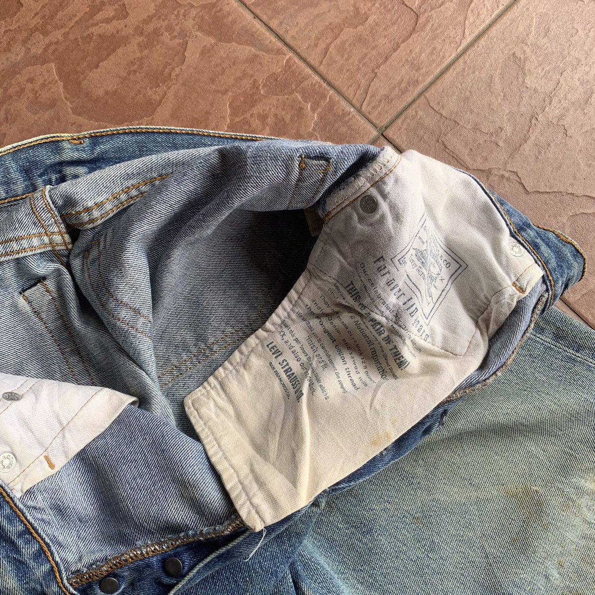Levi's × Vintage RUSTY DIRTY LEVI’S 501 DISTRESSED DENIM REDLINE SELVEDGE Size US 28 / EU 44 - 9 Thumbnail
