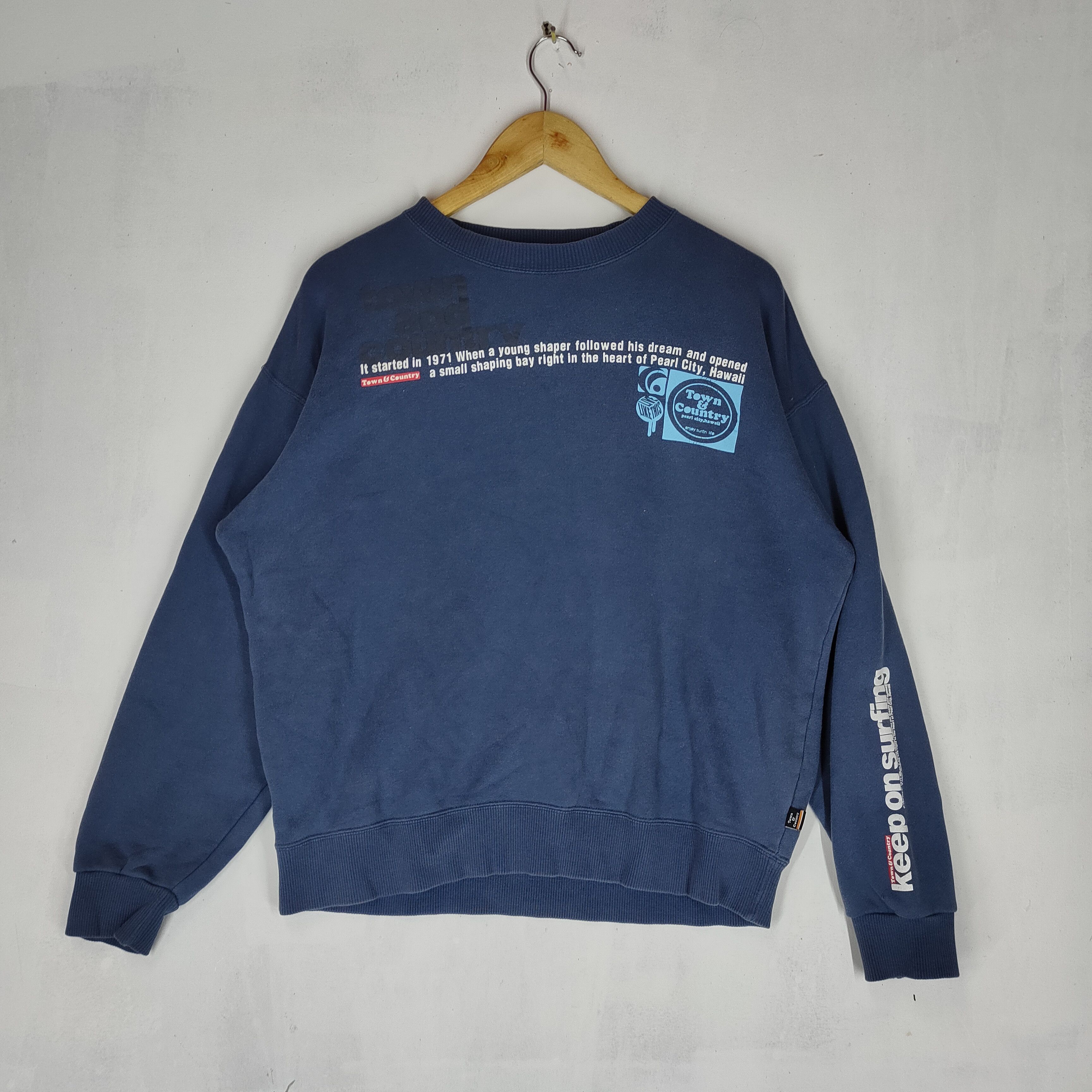 Vintage TOWN & COUNTRY SURF Big Printed Large Size Sweatshirt Size US L / EU 52-54 / 3 - 7 Thumbnail
