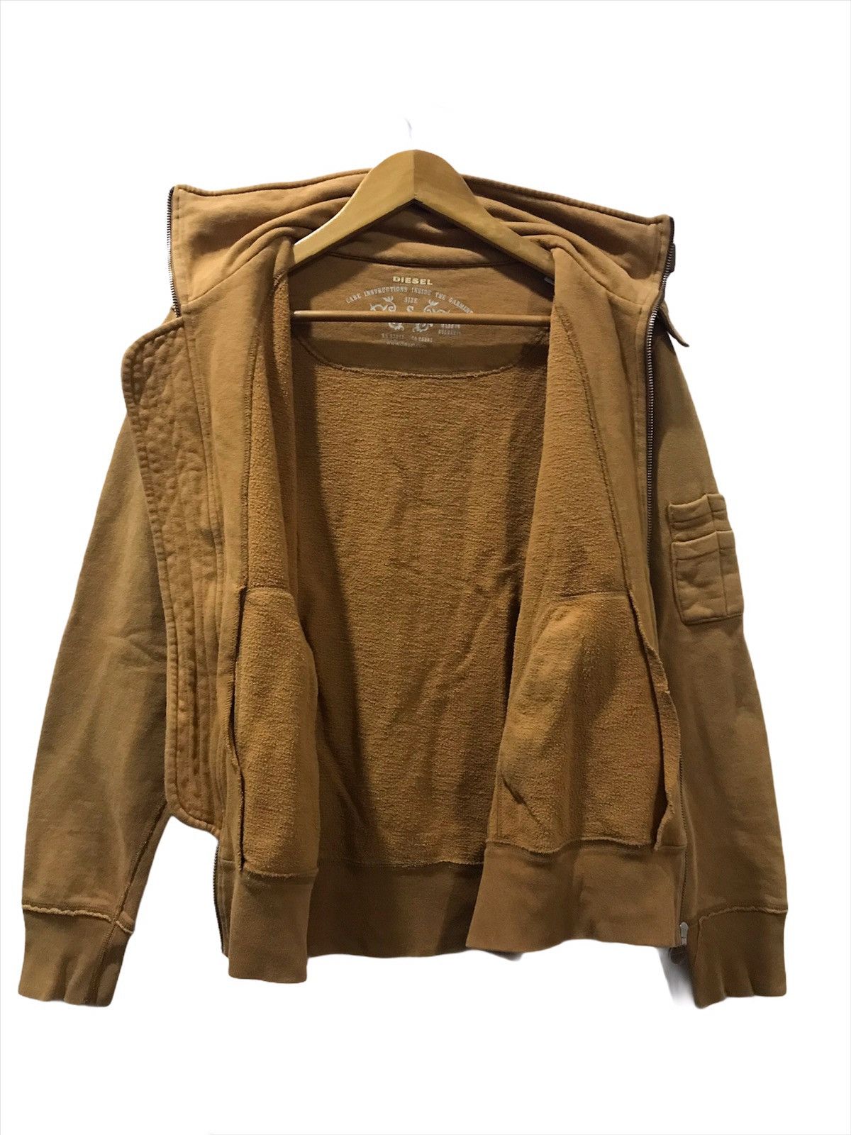 Diesel 🔥Vintage Diesel Jacket Nice Printed Zipper Jacket Size US S / EU 44-46 / 1 - 10 Thumbnail