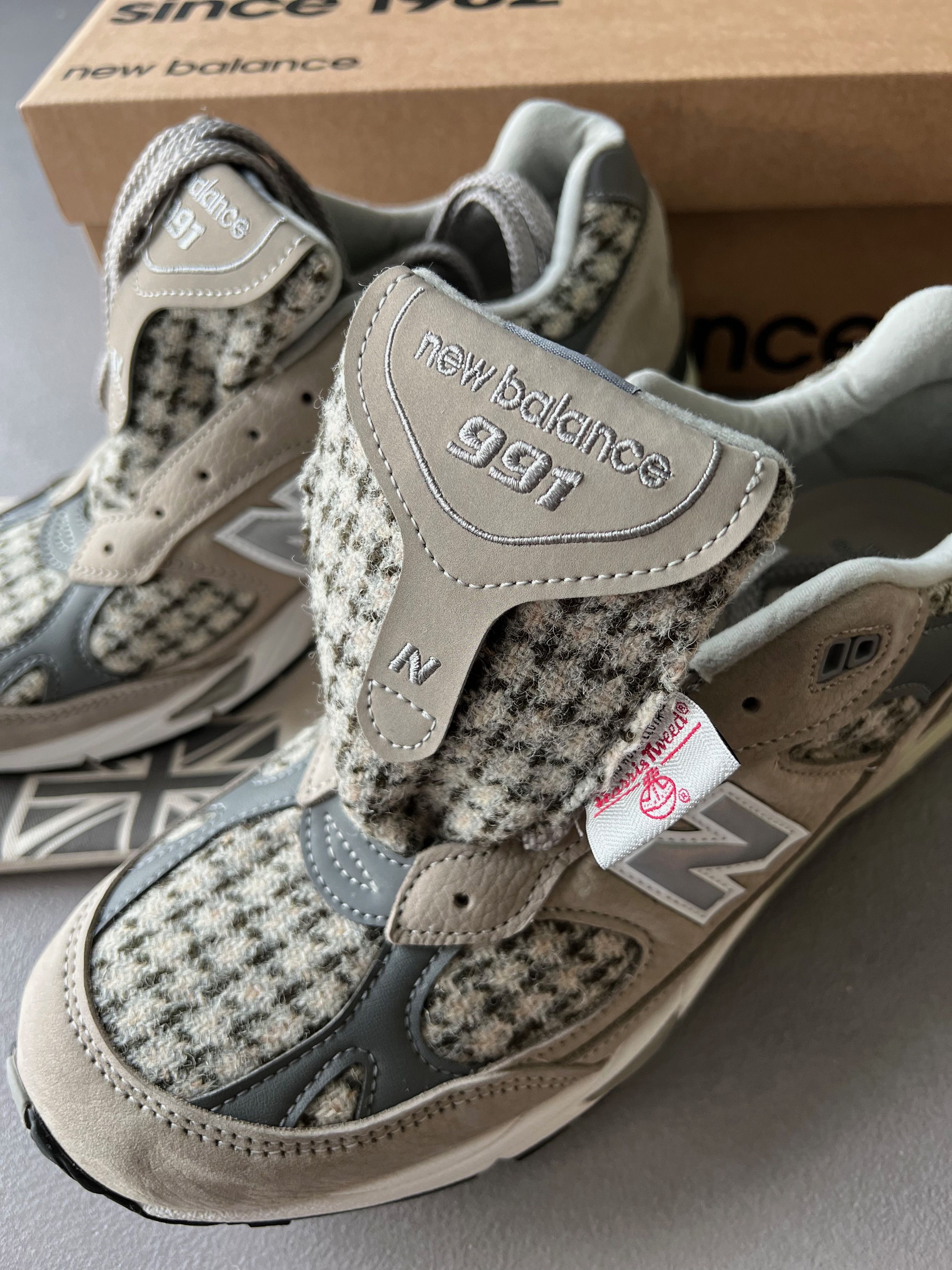 Harris Tweed New Balance 991 X Harris Tweed Trainers , Beige Size US 9.5 / EU 42-43 - 4 Thumbnail