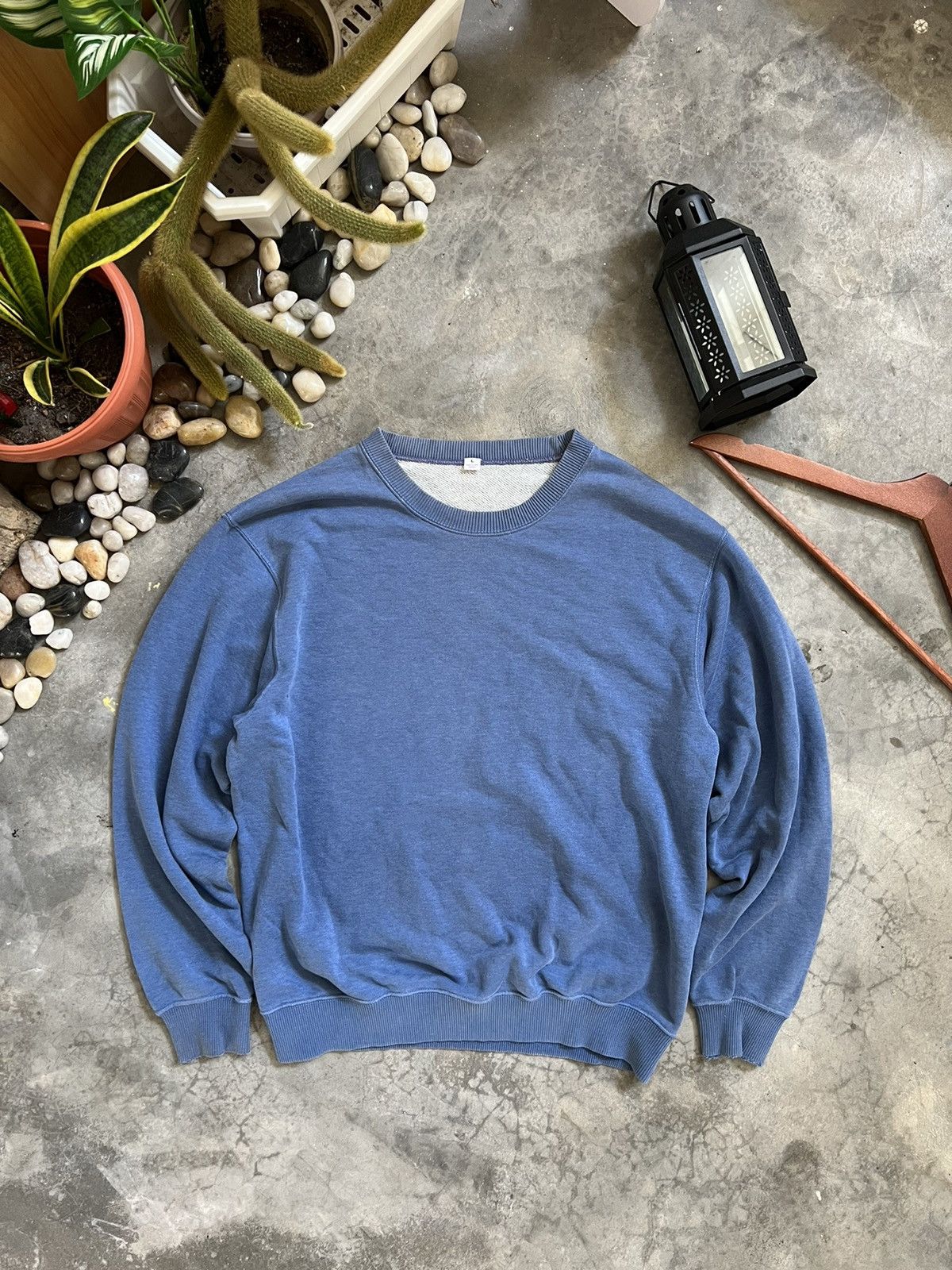 Uniqlo STEALS 🖤 Uniqlo Blank Sweatshirt Size US M / EU 48-50 / 2 - 1 Thumbnail
