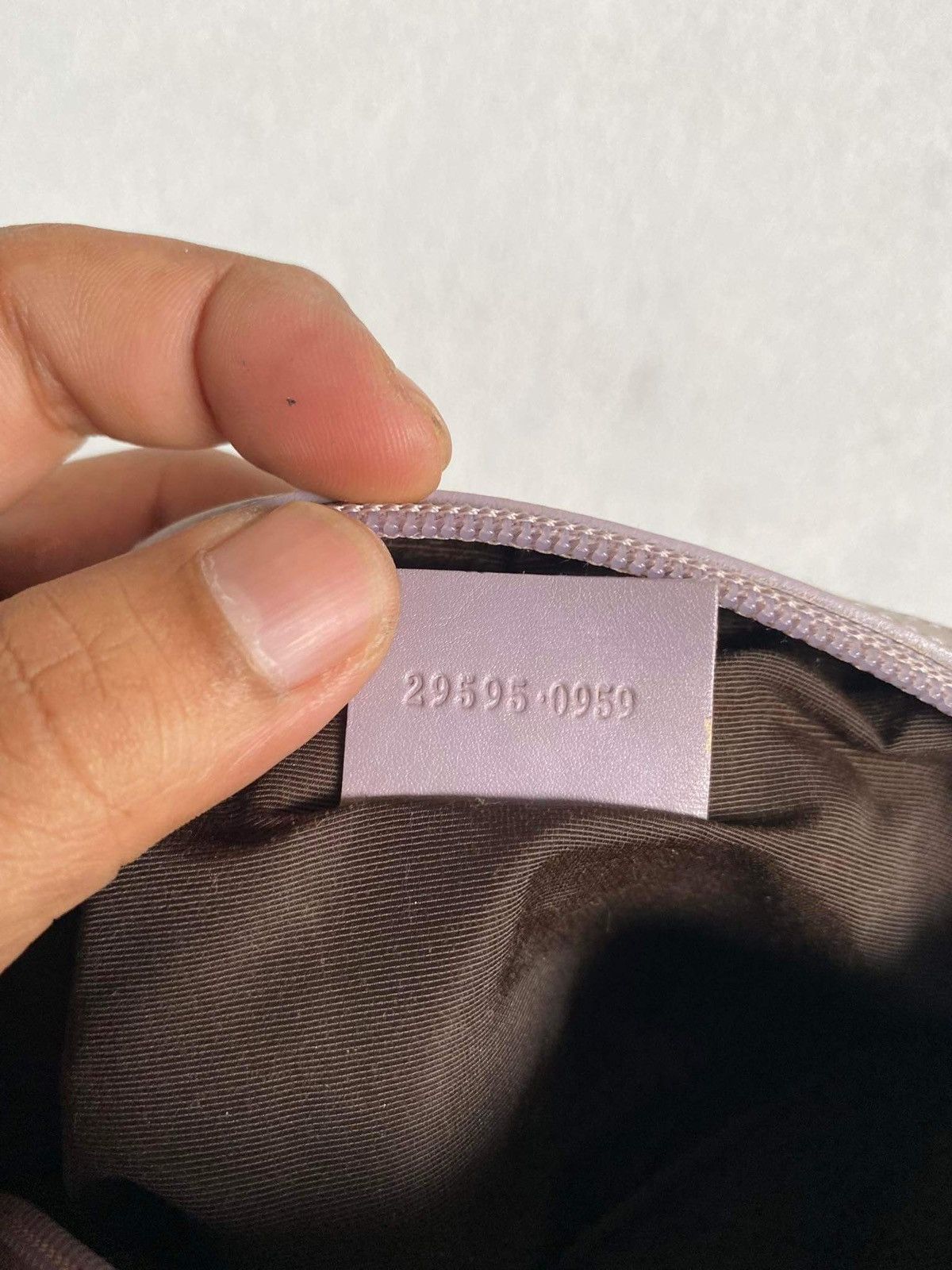 Gucci Authentic Gucci Monogram pouch Size ONE SIZE - 15 Thumbnail