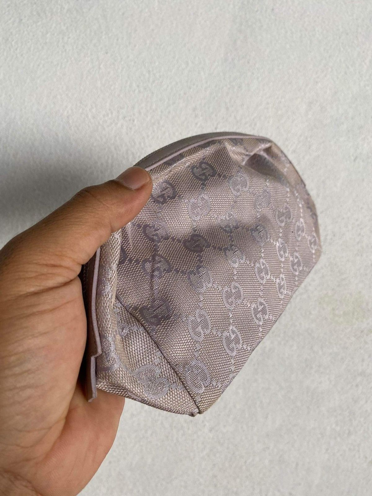 Gucci Authentic Gucci Monogram pouch Size ONE SIZE - 3 Thumbnail