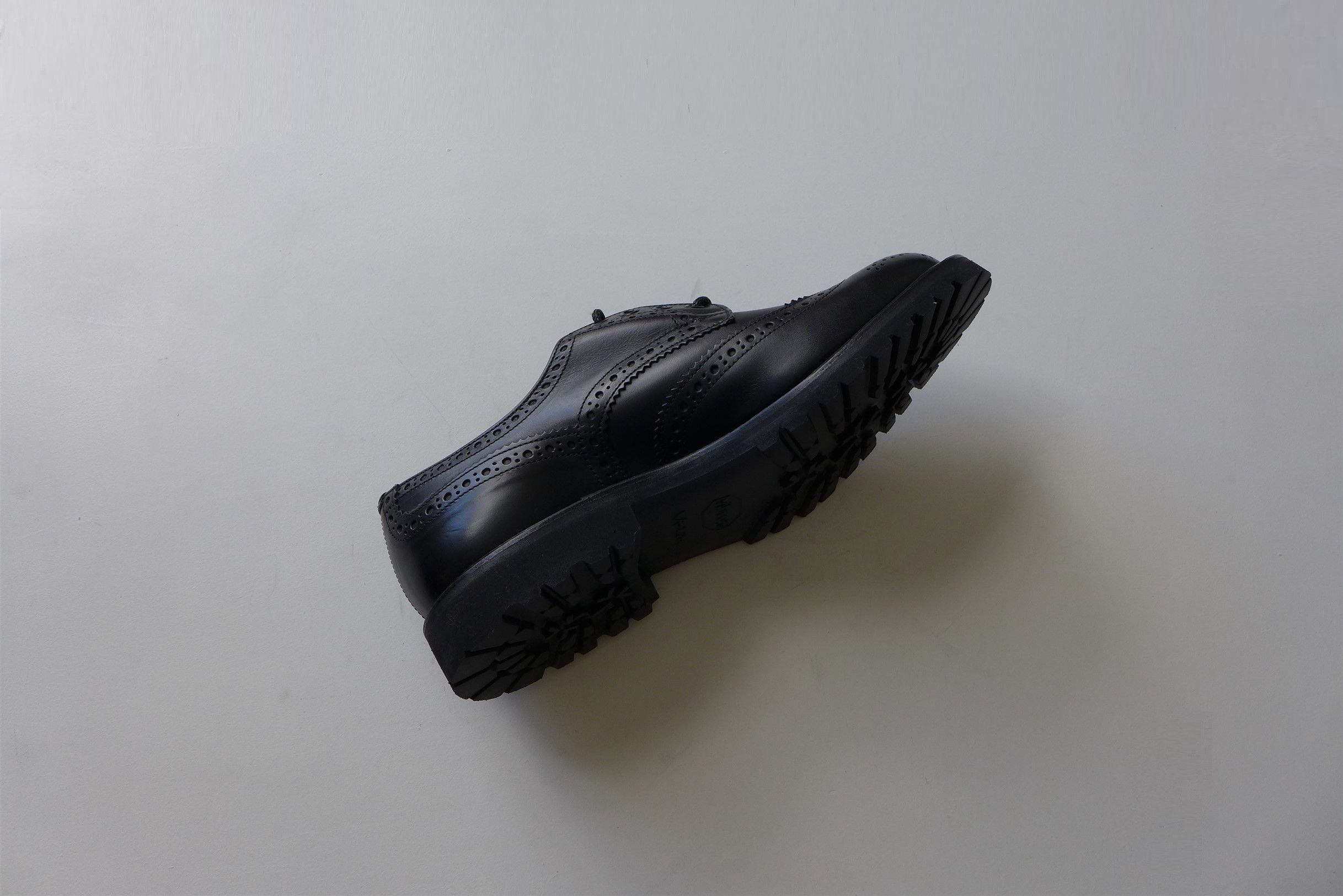 Tricker's Trickers Bourton Brogue Shoe -- Black Olivvia Leather Size US 11 / EU 44 - 13 Thumbnail