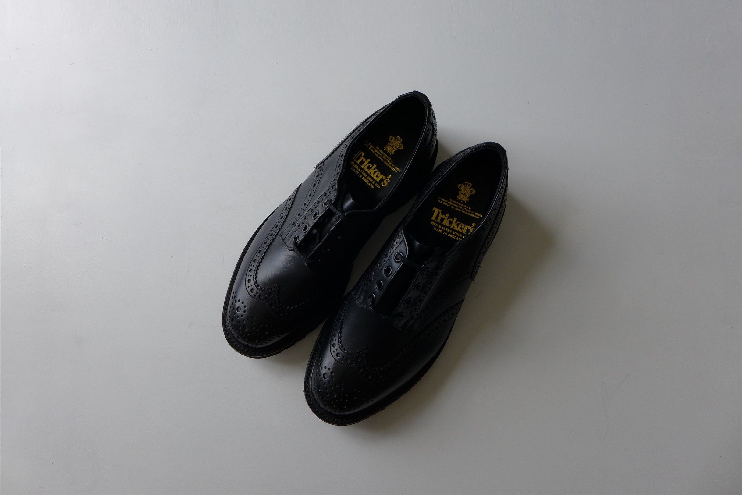 Tricker's Trickers Bourton Brogue Shoe -- Black Olivvia Leather Size US 11 / EU 44 - 5 Thumbnail