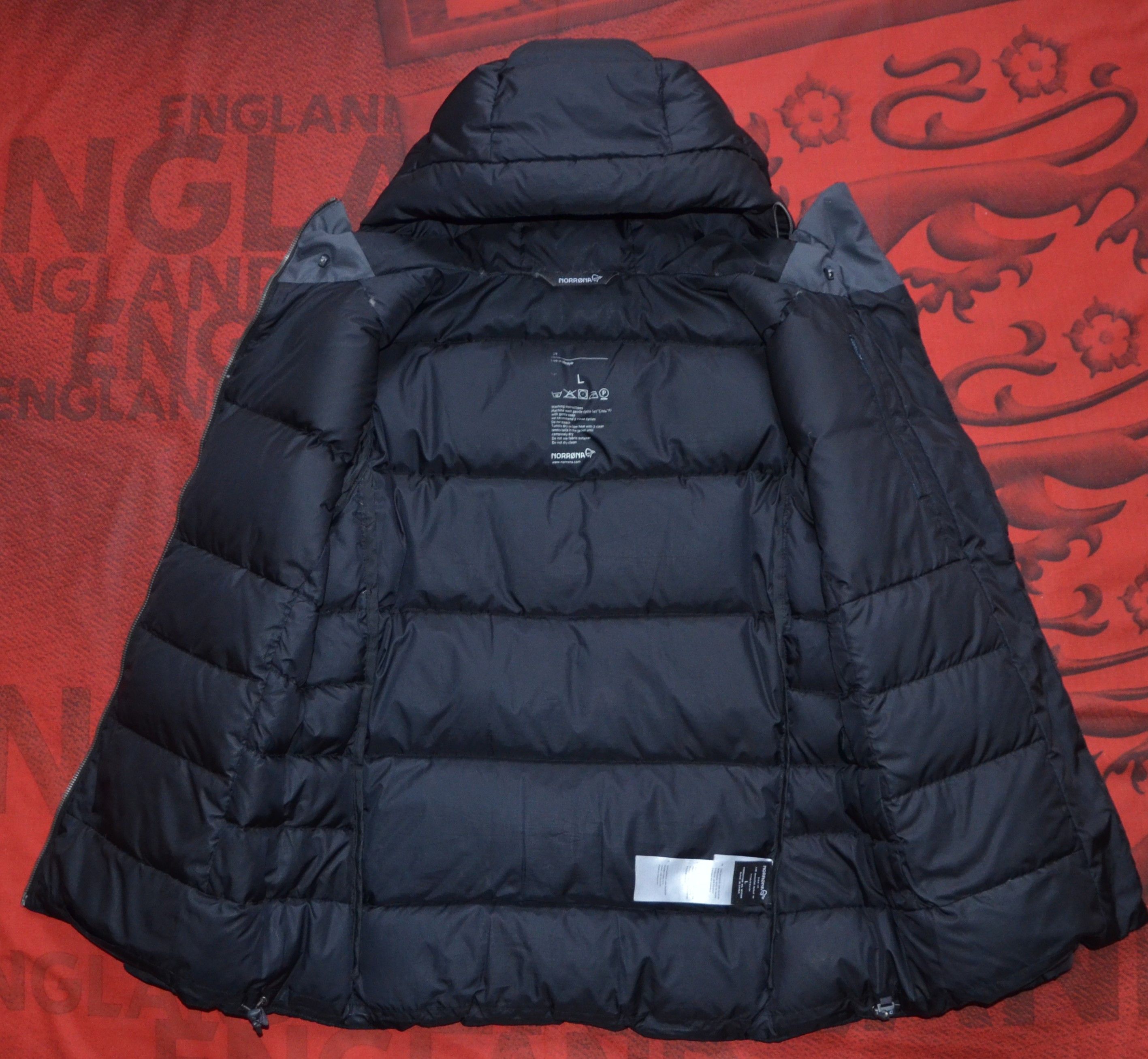 Norrona Norrona 7718 Caviar Down 750 Jacket W Women OutdoorTrekking Size L / US 10 / IT 46 - 7 Thumbnail