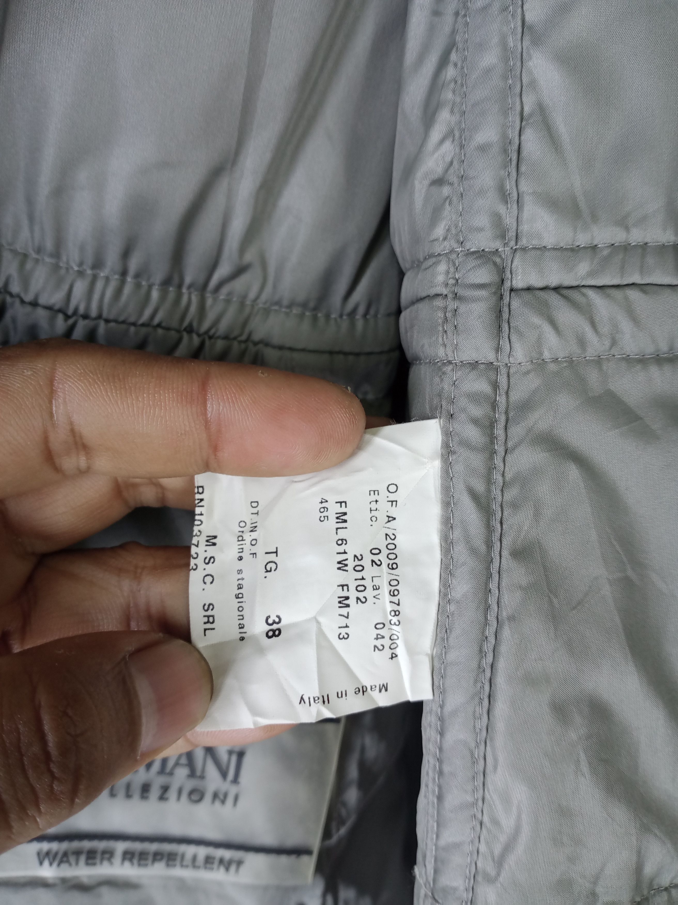 Armani RARE ARMANI COLLEZIONI WATER REPELLENT JACKET MADE IN ITALY Size S / US 4 / IT 40 - 5 Thumbnail