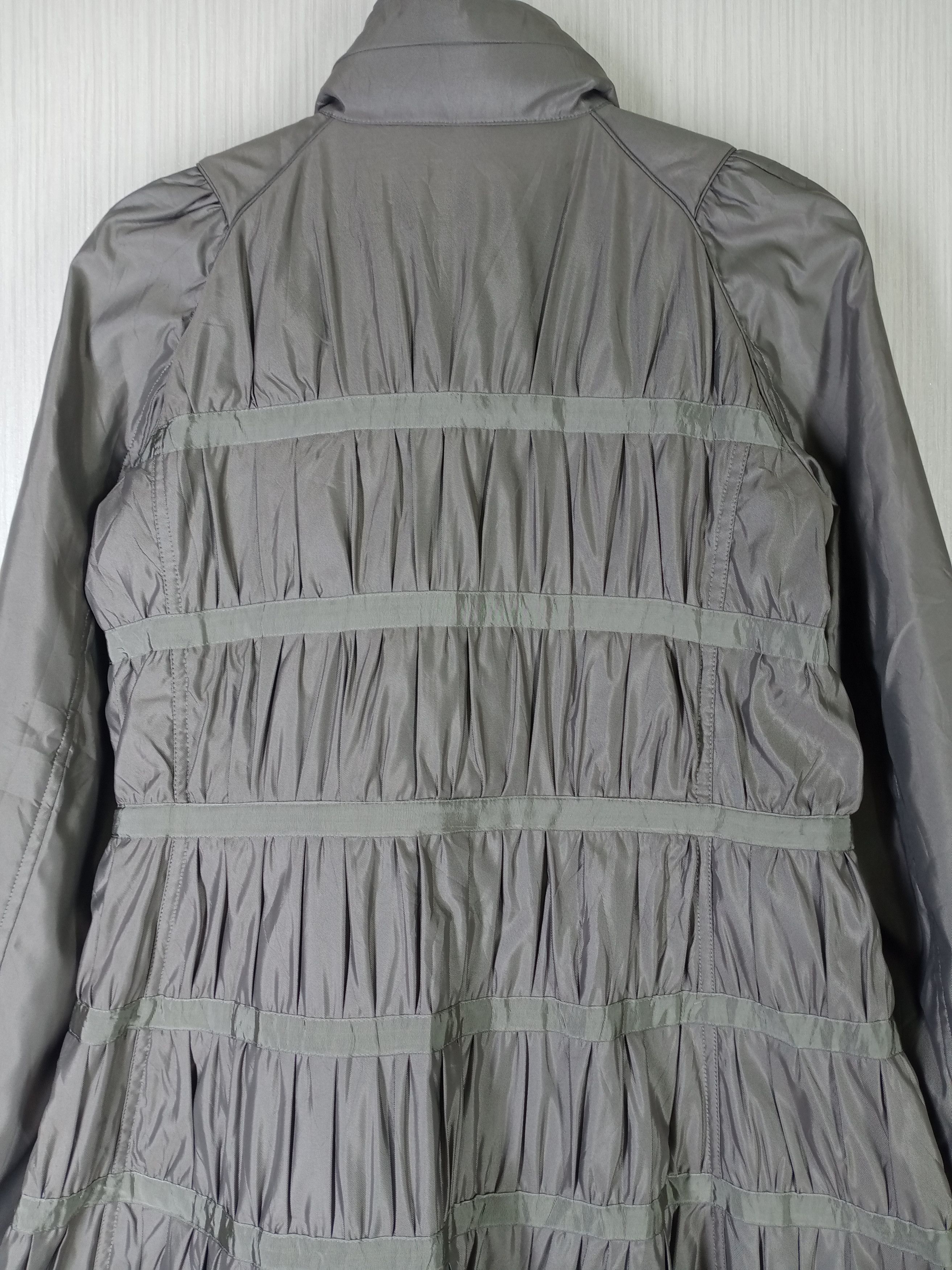 Armani RARE ARMANI COLLEZIONI WATER REPELLENT JACKET MADE IN ITALY Size S / US 4 / IT 40 - 7 Thumbnail