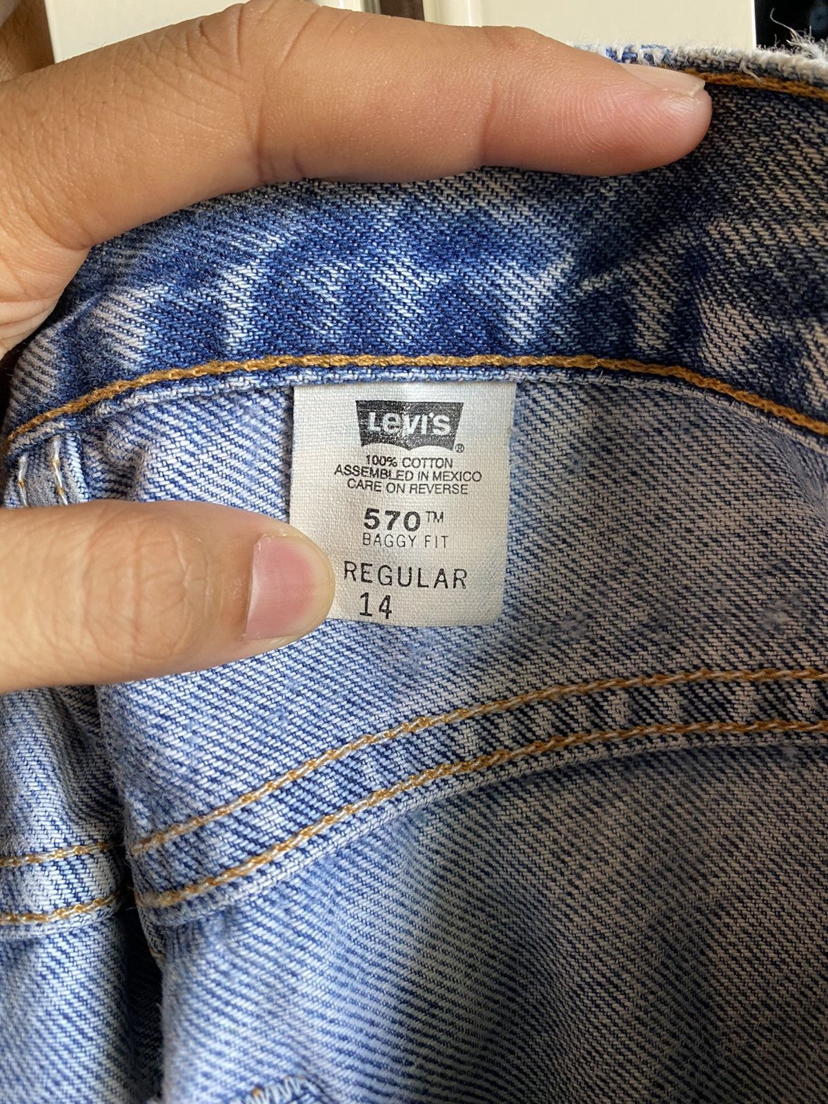 Levi's Vintage Levi’s Denim x Spiderman Custom Made Blue (W30) Size US 30 / EU 46 - 10 Thumbnail