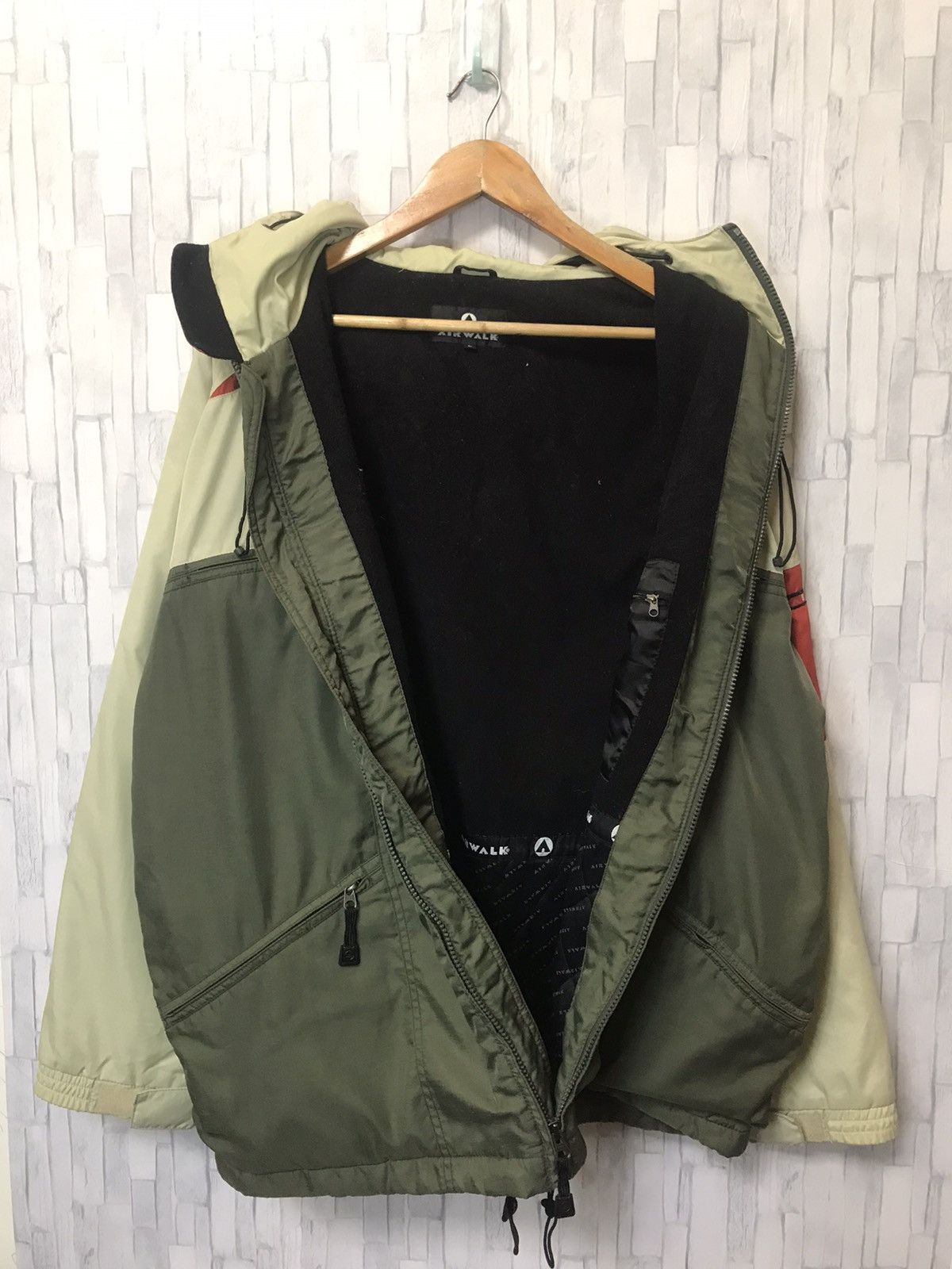 Airwalk × Japanese Brand × Vintage Airwark Light Lacket very nice Design Size US L / EU 52-54 / 3 - 9 Thumbnail