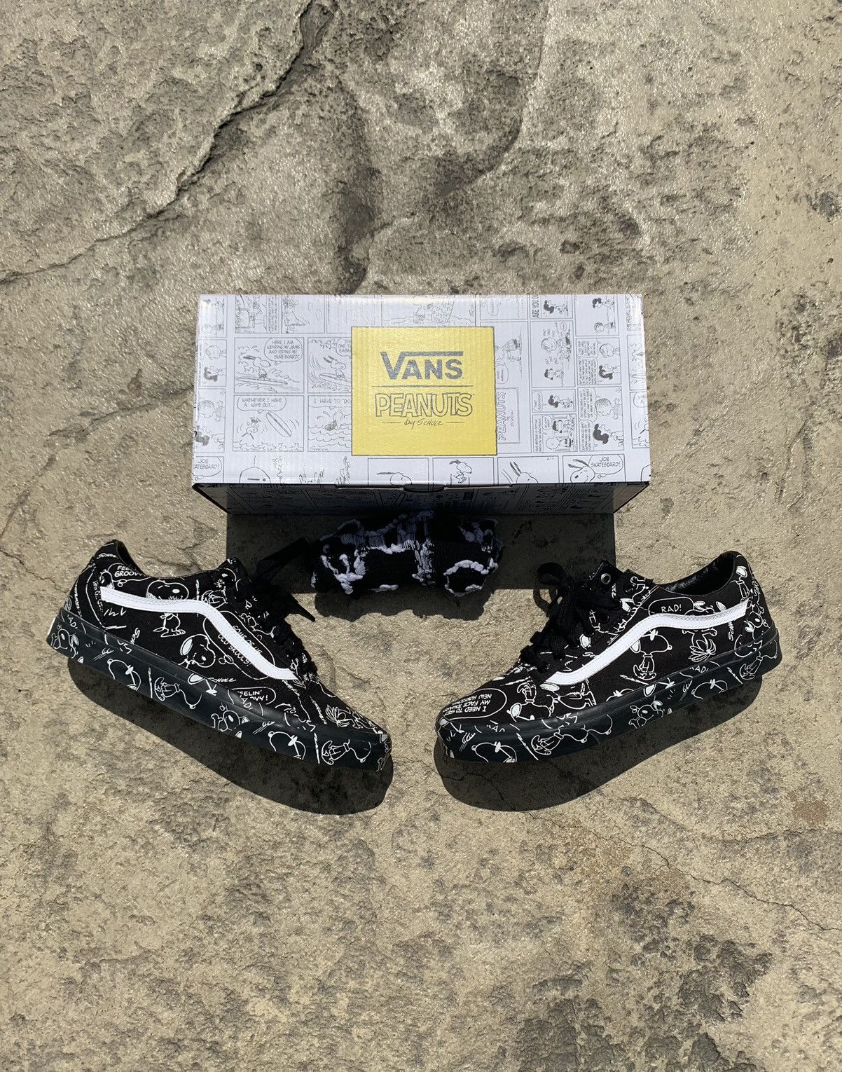 Peanuts × Vans × Vintage Vans X PEANUTS by Schulz(With Socks) Size US 10 / EU 43 - 1 Thumbnail