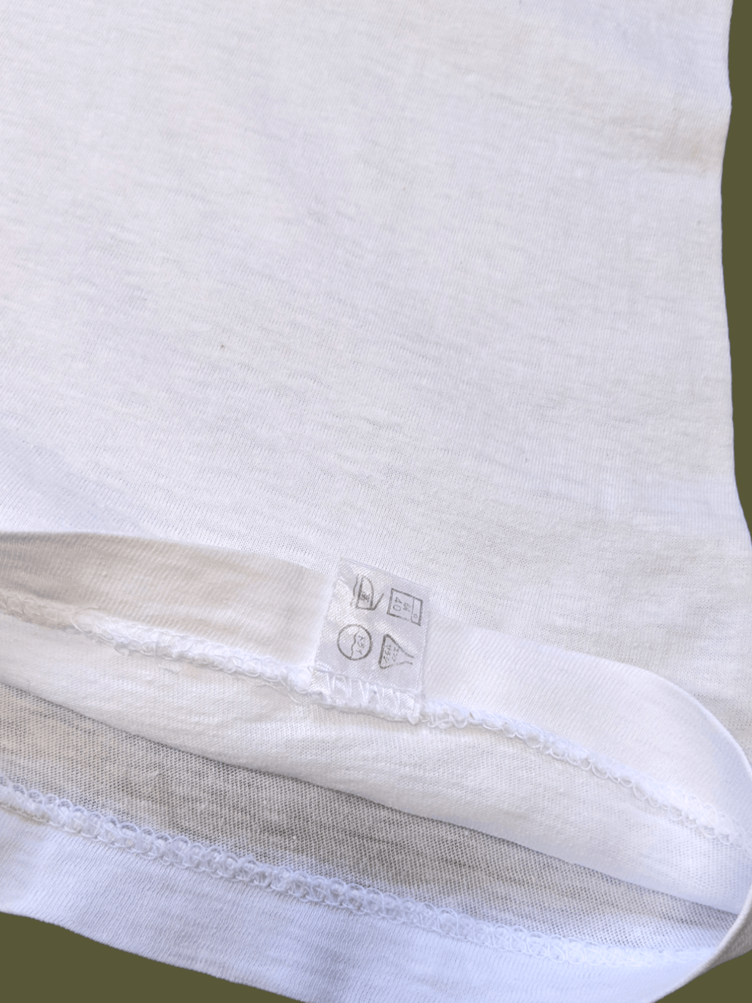 Anime × Japanese Brand × Vintage Vintage Light & Shadow Anime Game Character T shirt Size US M / EU 48-50 / 2 - 7 Thumbnail