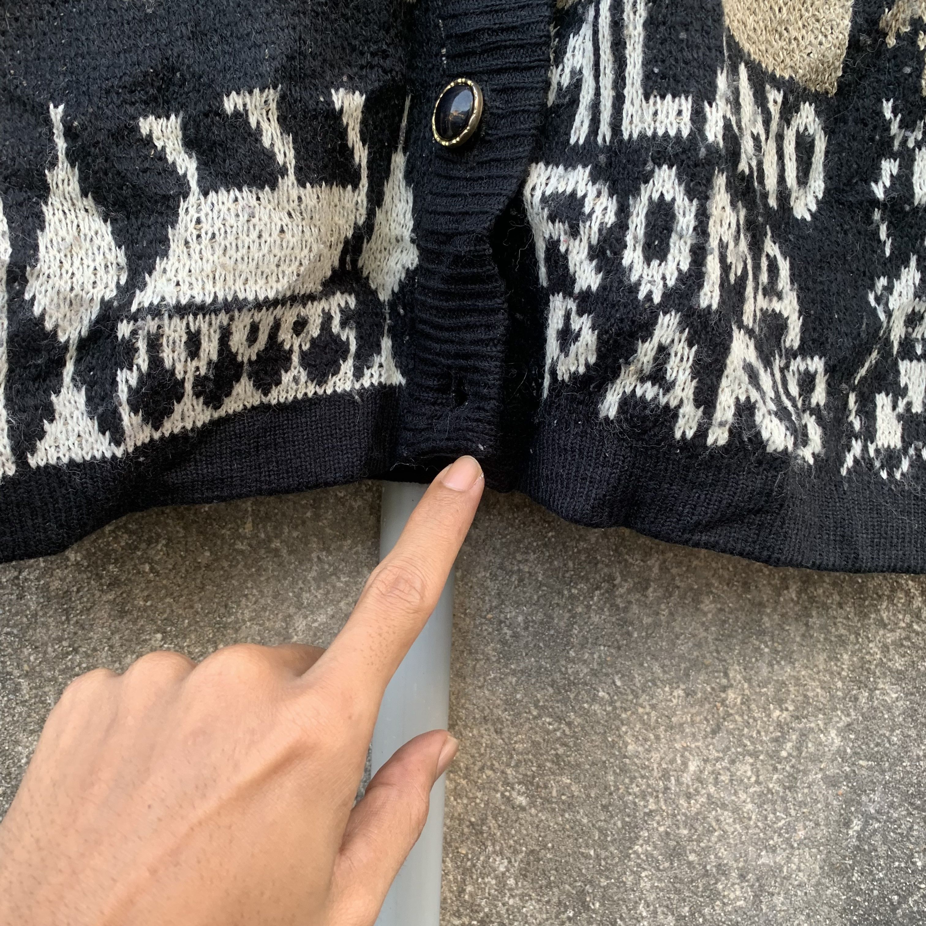 Japanese Brand 💥 RARE! Japanese Vintage Knit Double Breast Arts Cardigan Size US M / EU 48-50 / 2 - 6 Thumbnail