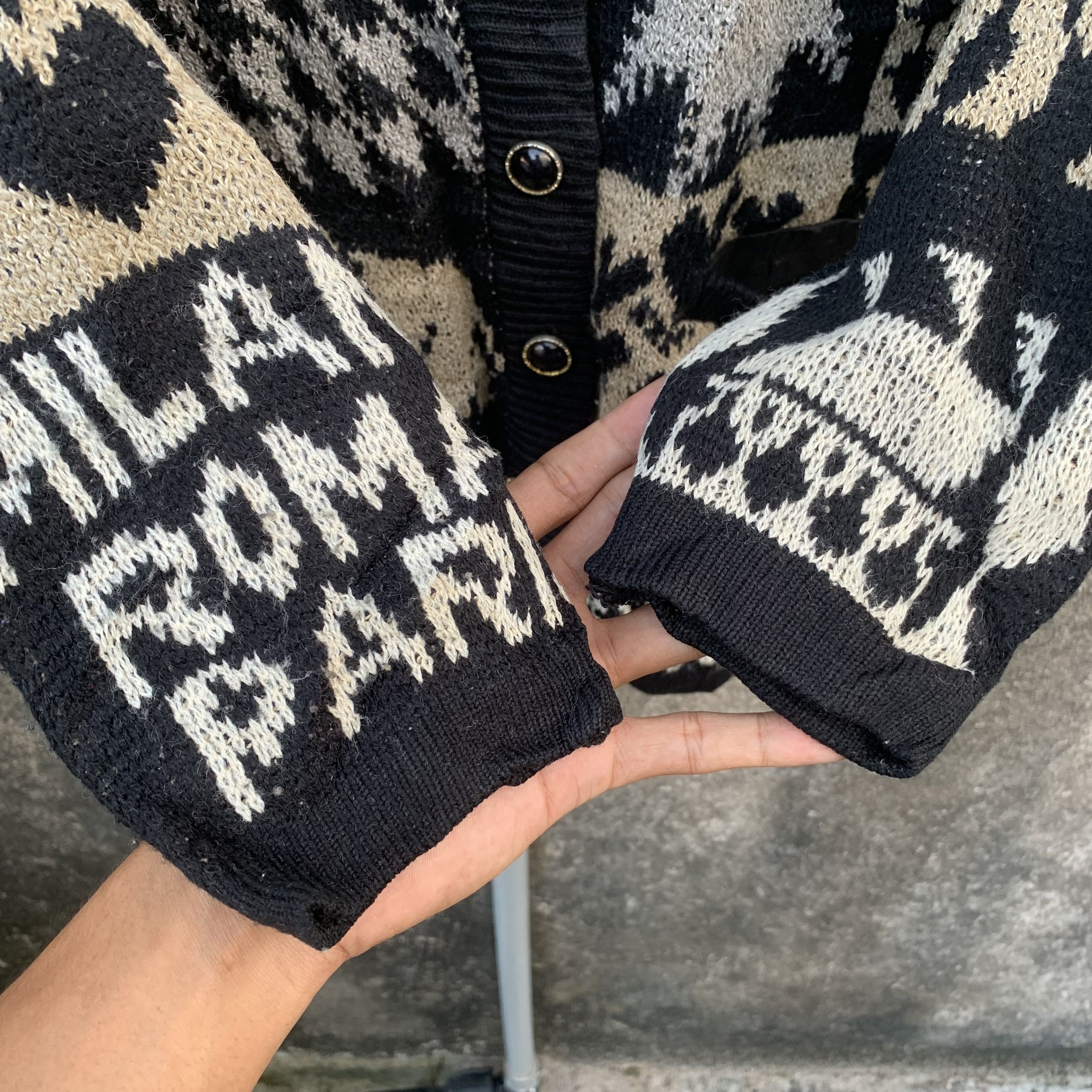 Japanese Brand 💥 RARE! Japanese Vintage Knit Double Breast Arts Cardigan Size US M / EU 48-50 / 2 - 5 Thumbnail