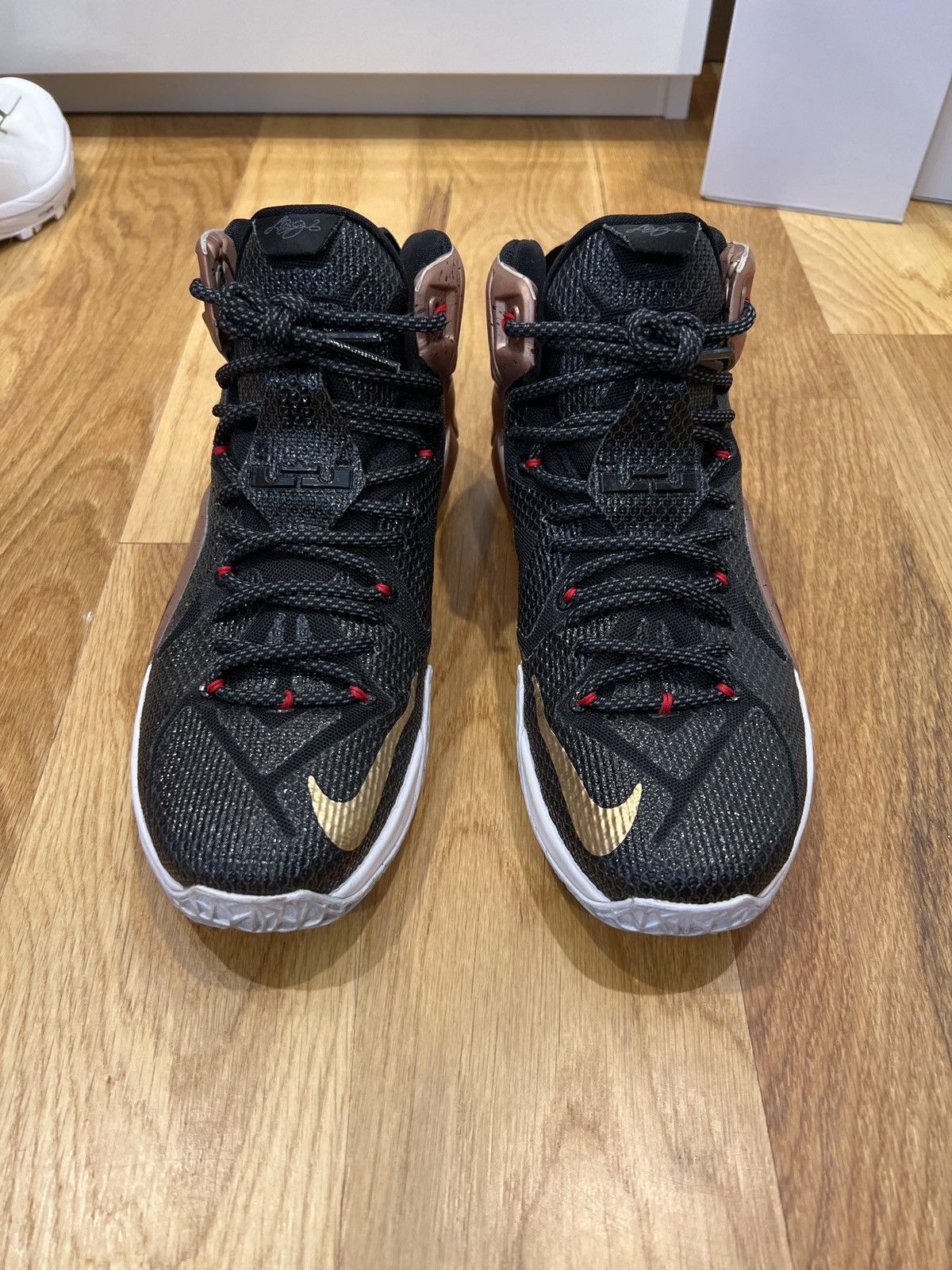 Vintage Nikeid Lebron 12 Size US 9.5 / EU 42-43 - 3 Thumbnail