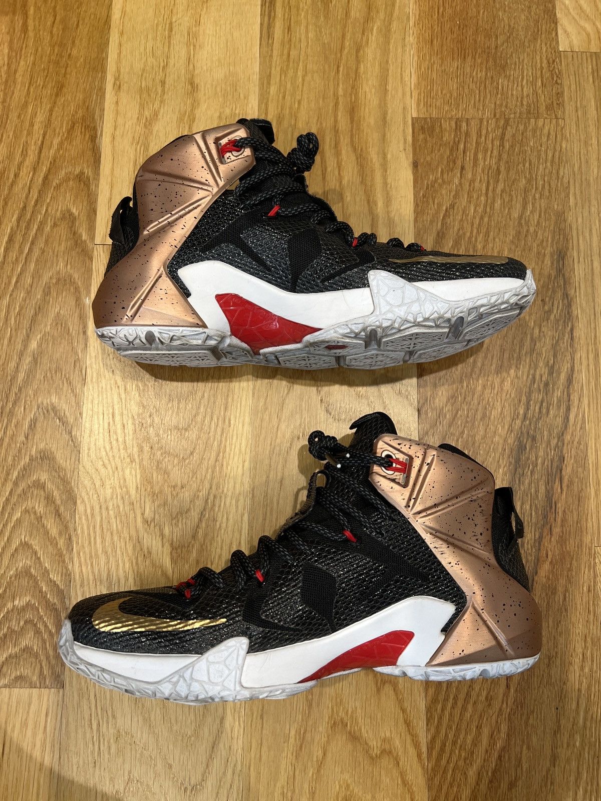 Vintage Nikeid Lebron 12 Size US 9.5 / EU 42-43 - 2 Thumbnail