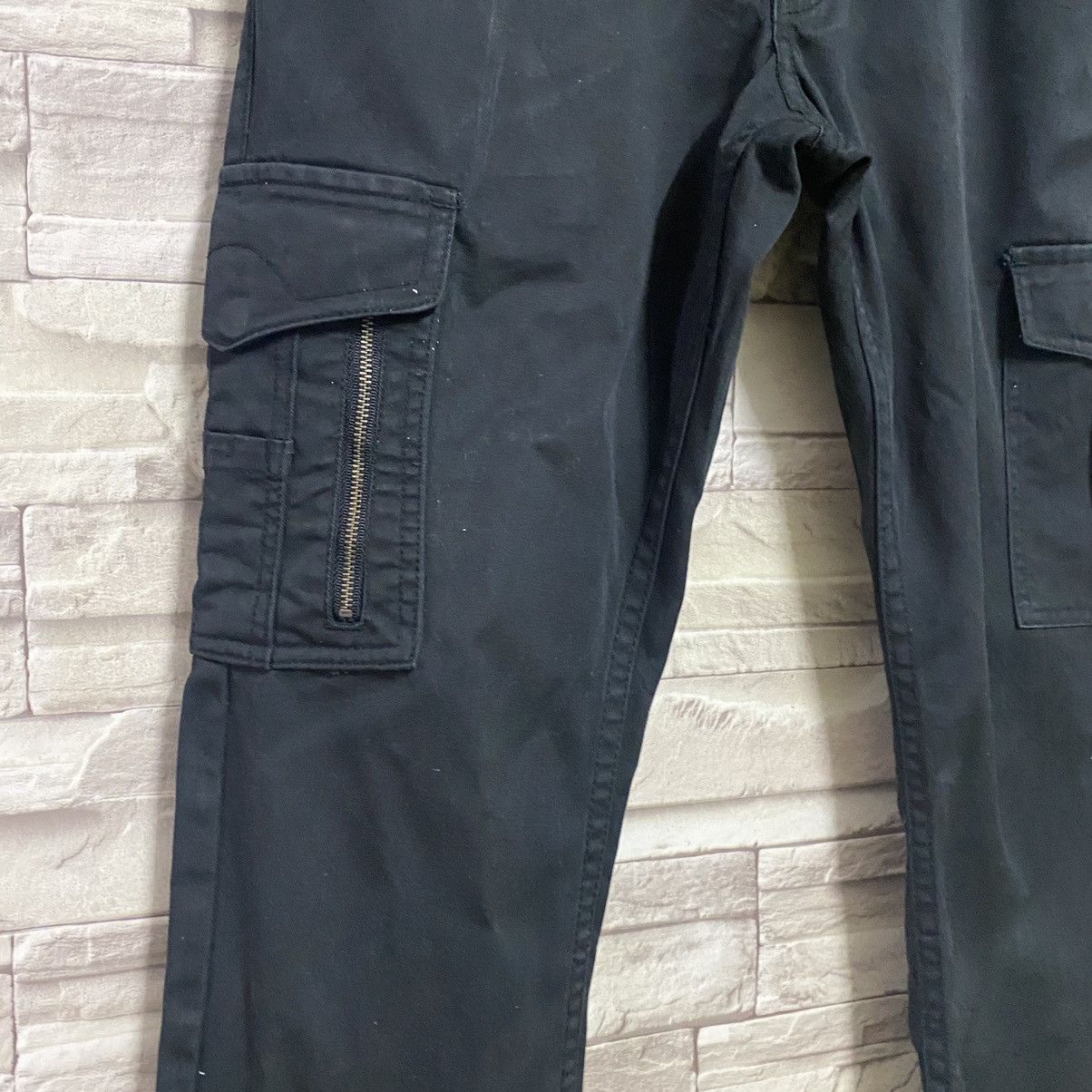 Japanese Brand Japanese Brand ONBOARD Black Cargo Pants Size US 30 / EU 46 - 8 Thumbnail