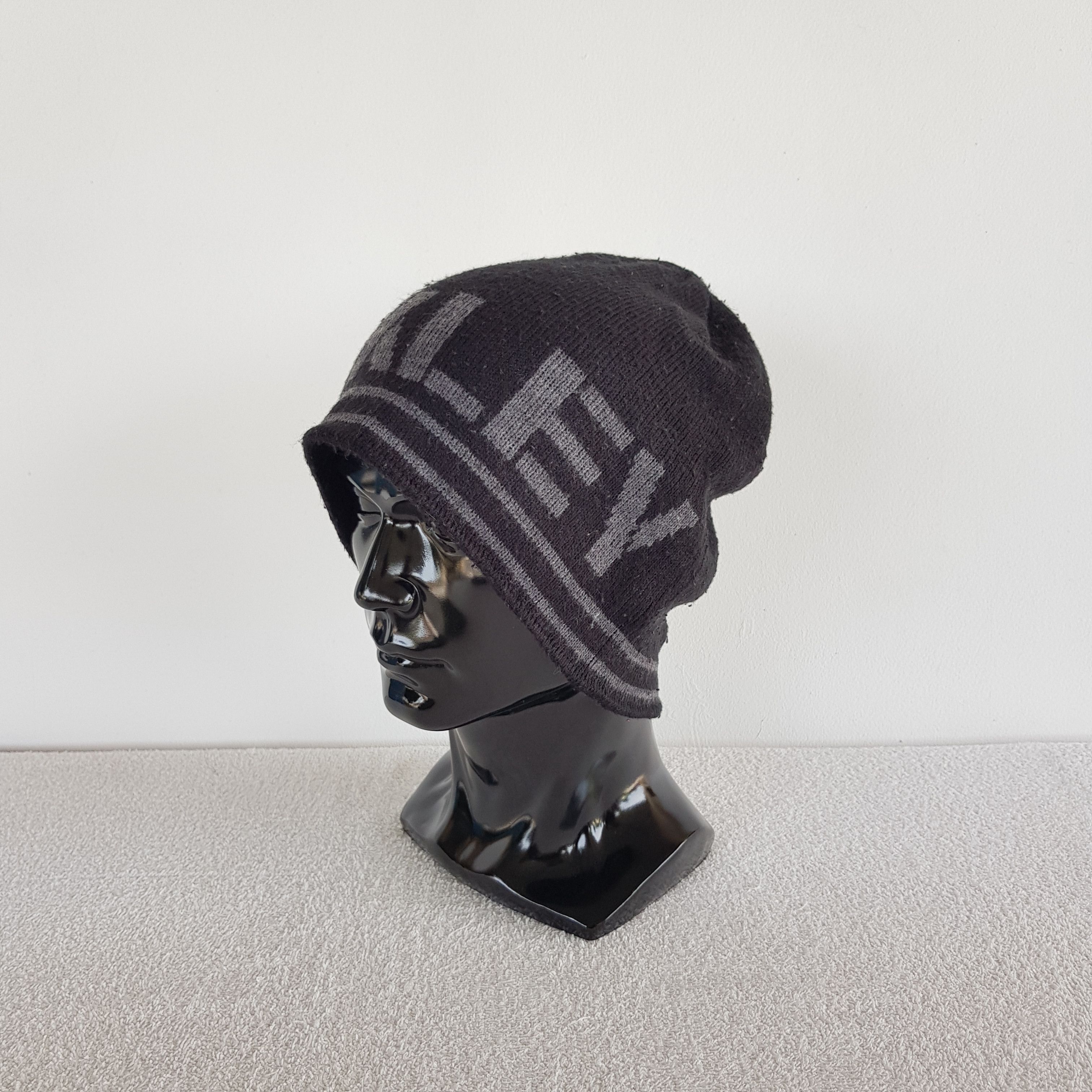 Oakley × Vintage Vintage Oakley Beanie Snow Cap Oakley Hats - AC10615. Size ONE SIZE - 1 Thumbnail
