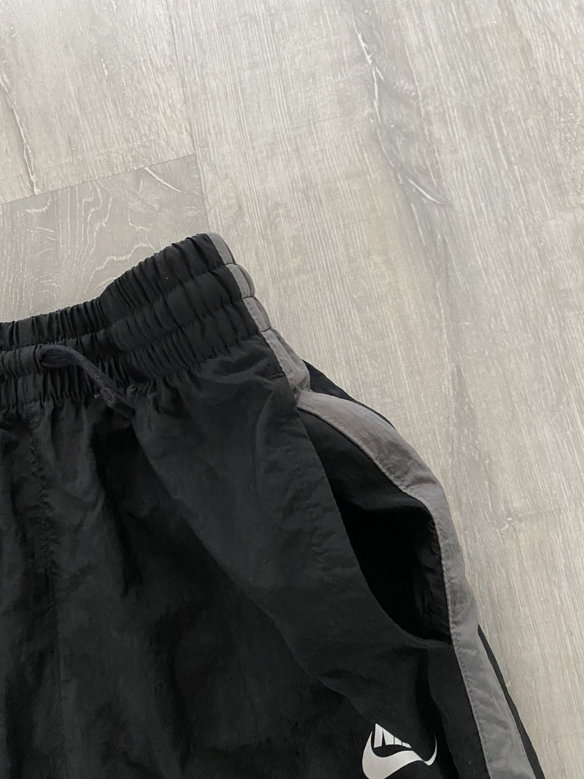 Nike × Vintage Nike vintage nylon black track pants small logo Size US 30 / EU 46 - 5 Thumbnail