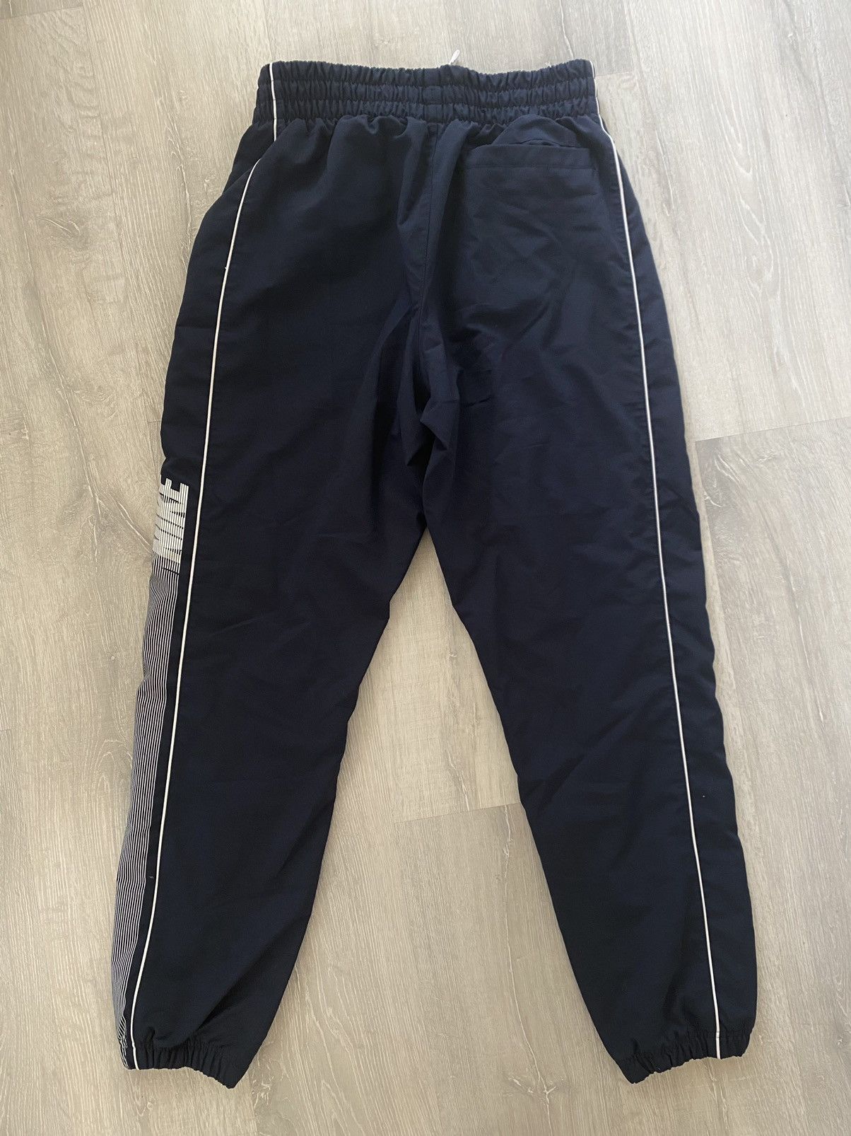 Nike Nike vintage navy track pants small swoosh side stripe logo Size US 30 / EU 46 - 6 Thumbnail