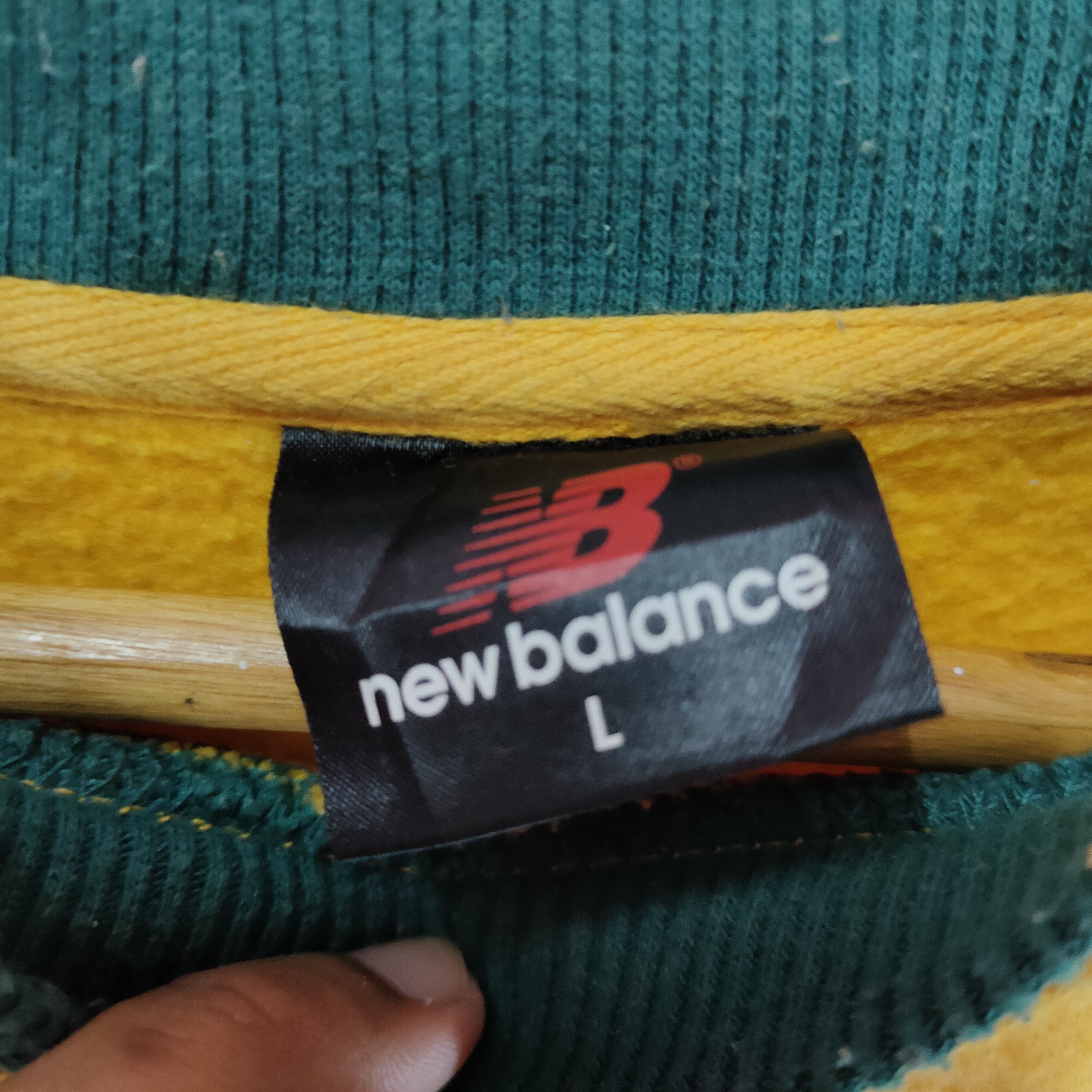 New Balance × Vintage NEW BALANCE Big SNEAKERS Logo Spellout Sweatshirt Size US M / EU 48-50 / 2 - 4 Thumbnail