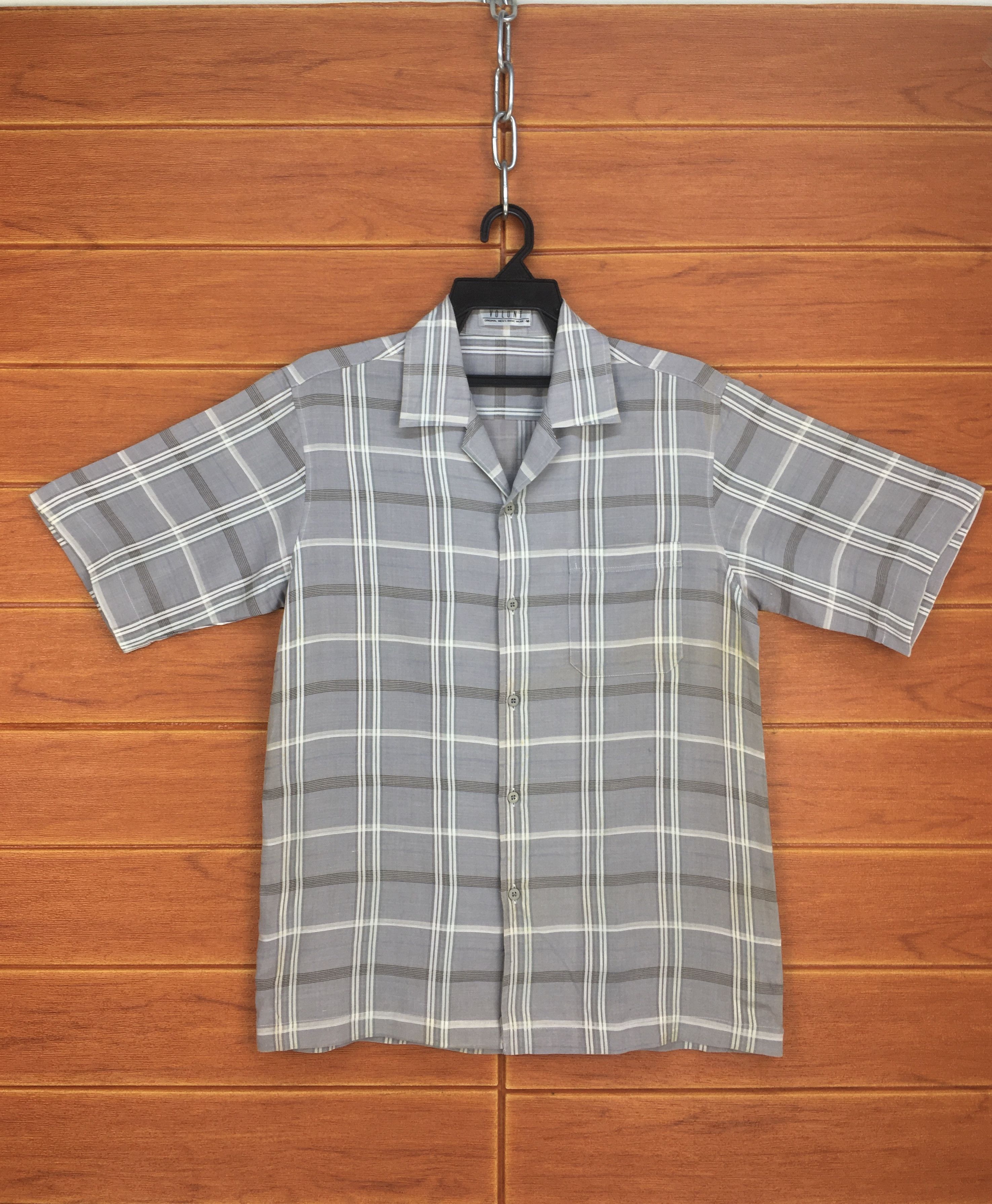 Vintage VOLUNT Checkered Button Up Shirt