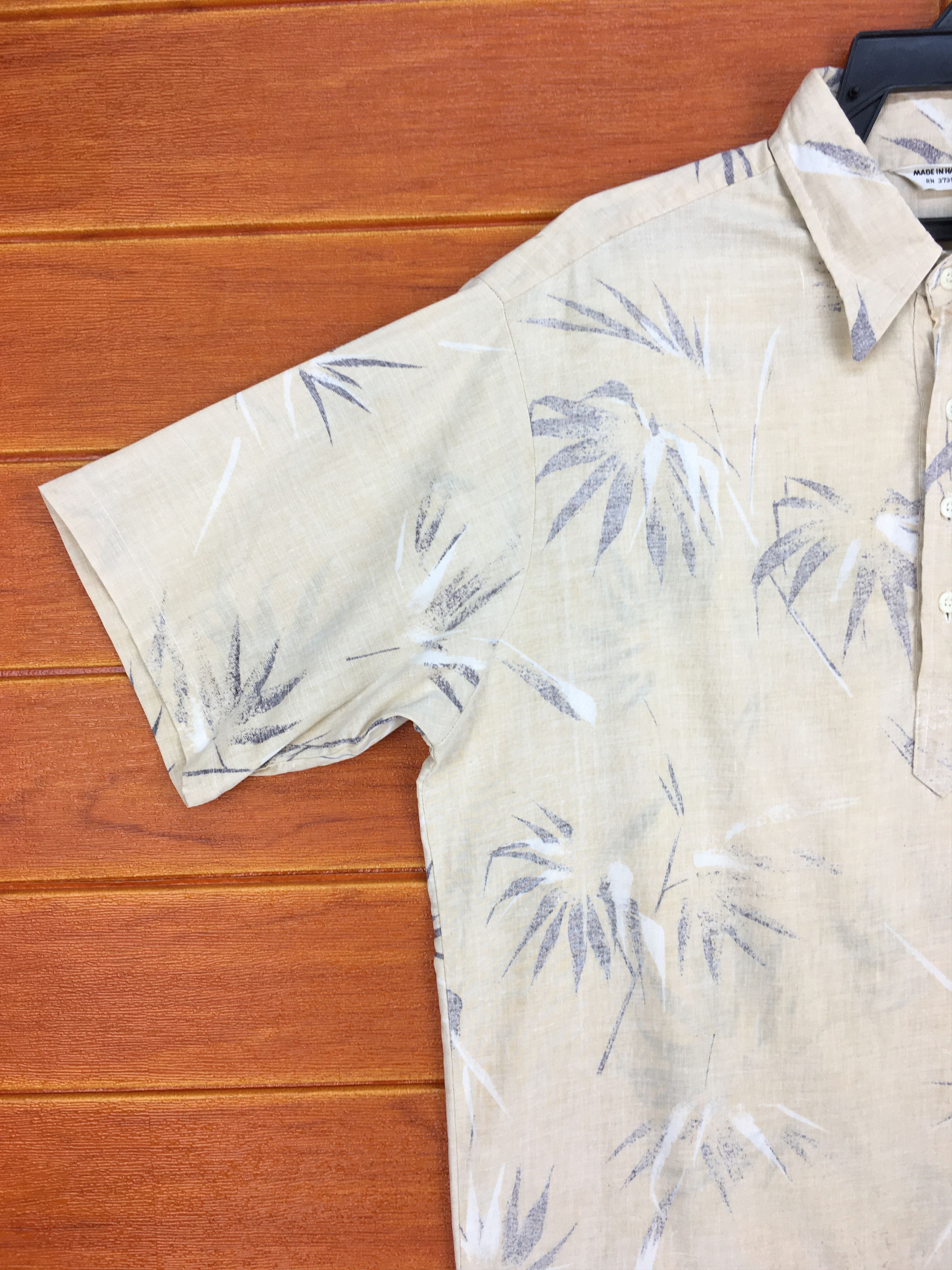 Vintage Vintage MADE IN HAWAII Reverse Print Hawaiian Shirt Size US M / EU 48-50 / 2 - 2 Thumbnail