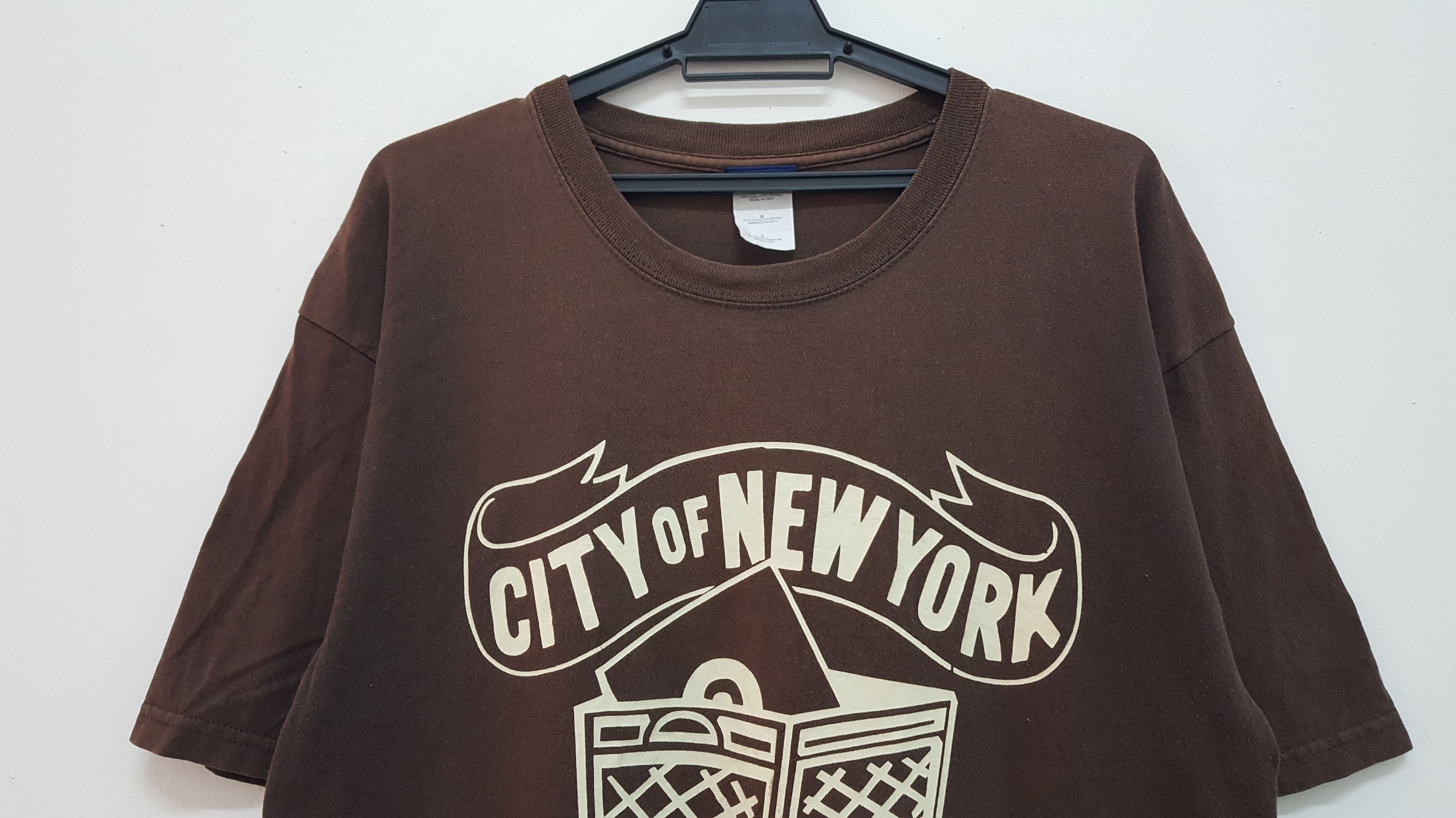 Milkcrate Athletics GRAIL 🔥 MILKCRATE NYC OG BIG LOGO CITY OF NEW YORK TEE Size US L / EU 52-54 / 3 - 5 Thumbnail