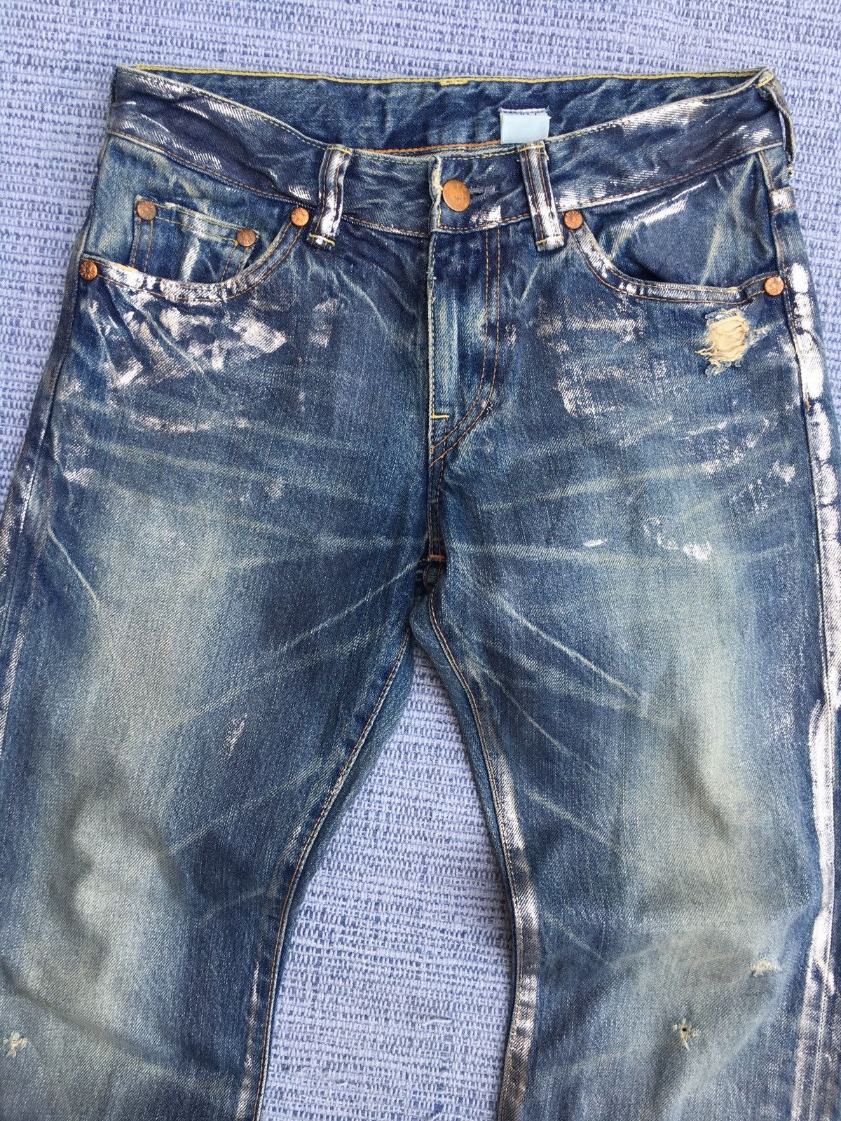 Japanese Brand rivet & blue distress jeans Size 26" / US 2 / IT 38 - 2 Thumbnail