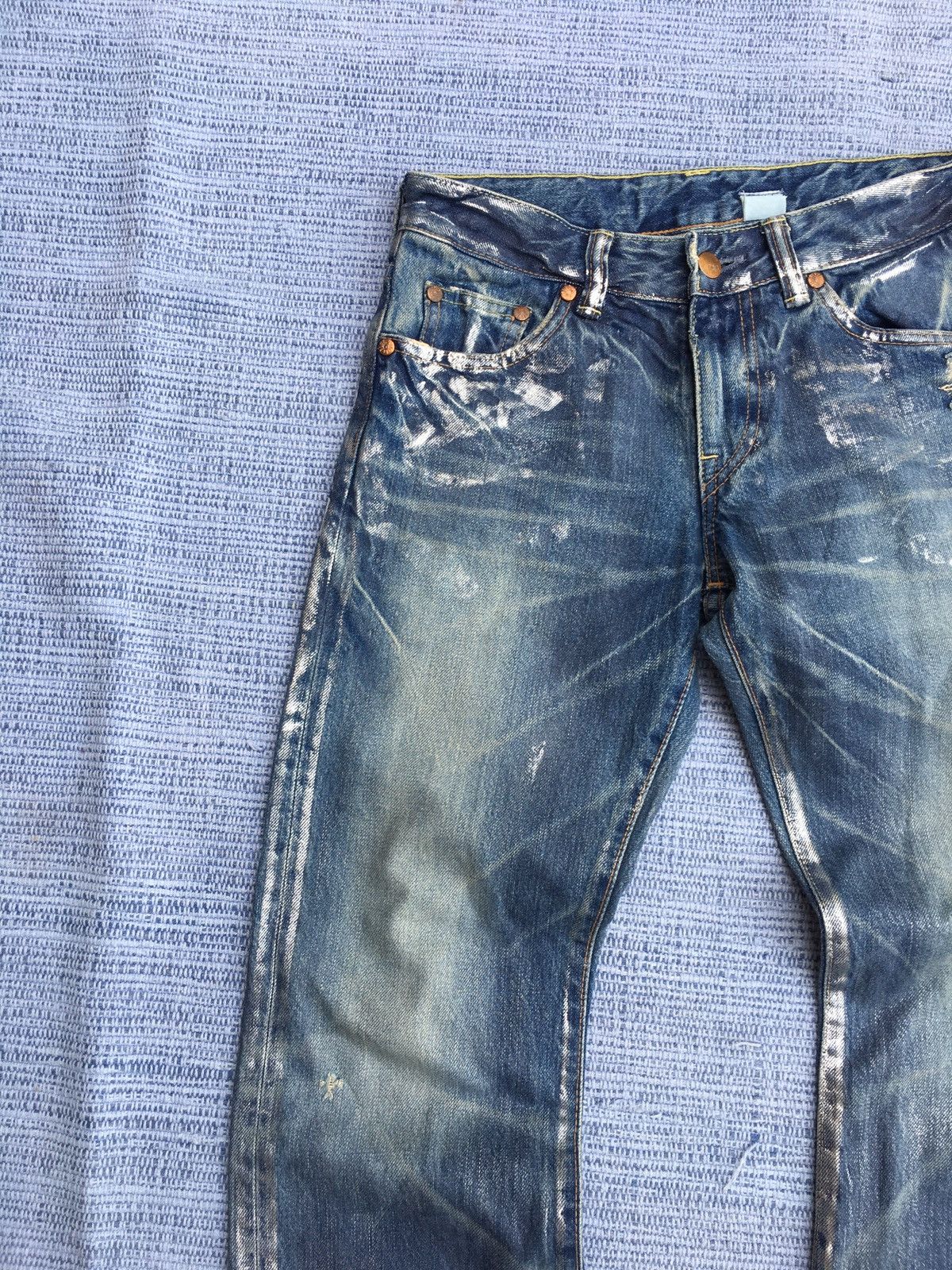 Japanese Brand rivet & blue distress jeans Size 26" / US 2 / IT 38 - 5 Thumbnail
