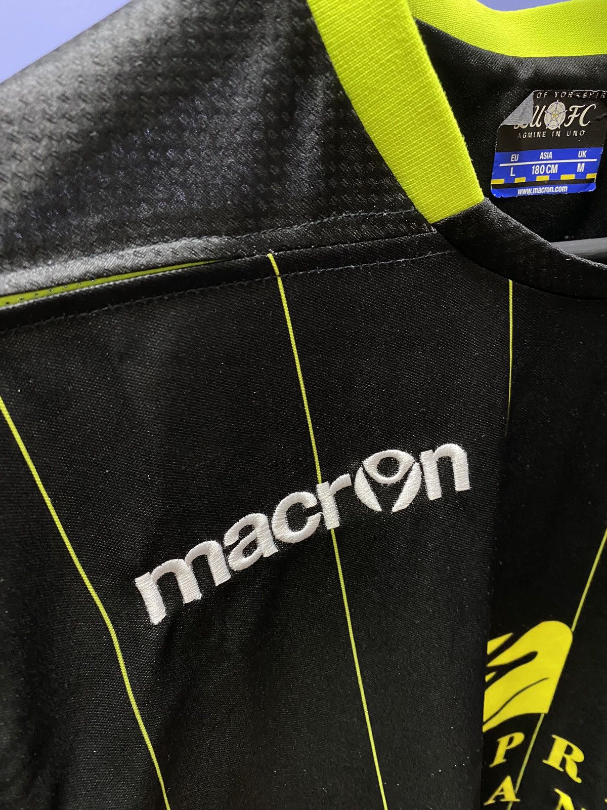 Macron Leeds United 2012 2013 Away Soccer Jersey Football Shirt Size US L / EU 52-54 / 3 - 14 Thumbnail