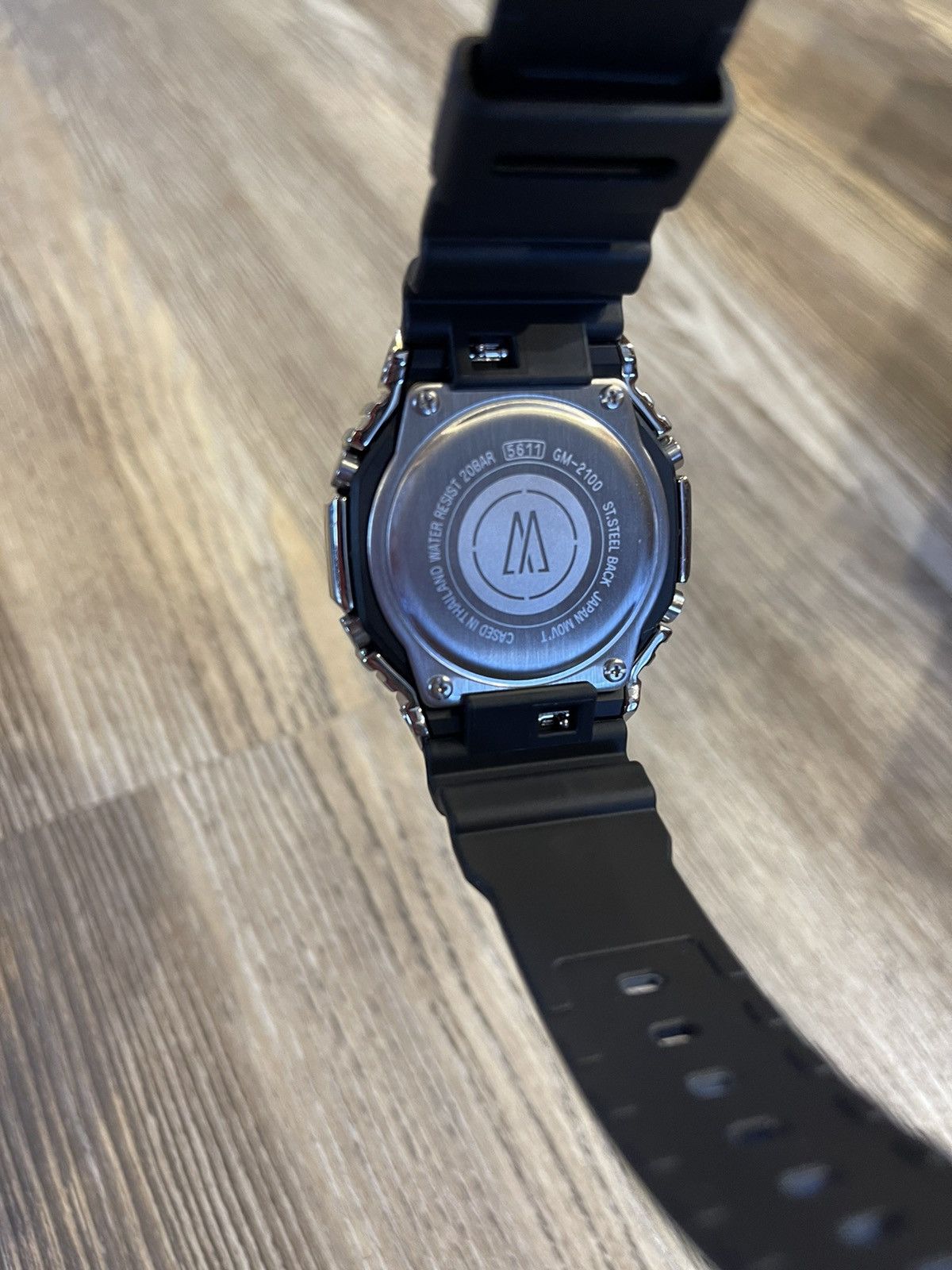 Moncler watch mens online