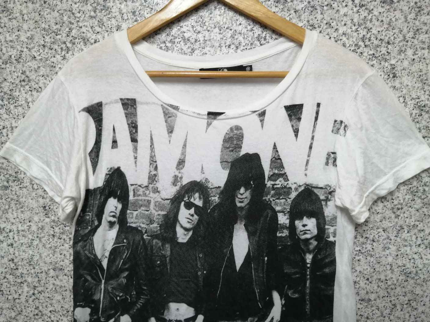 Band Tees × Vintage VINTAGE RAMONES VERY RARE(FAMALE) Size US M / EU 48-50 / 2 - 4 Thumbnail