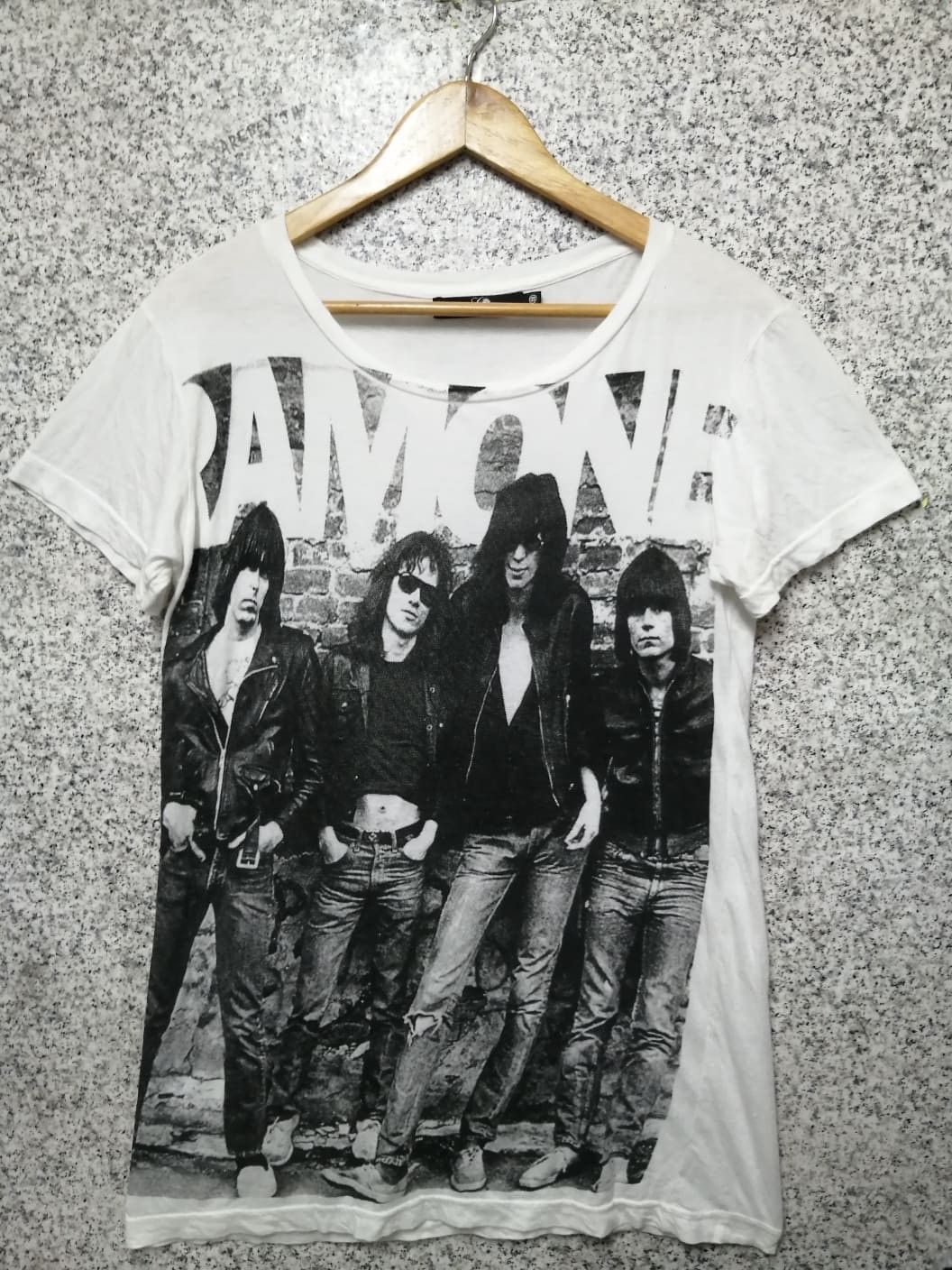 Band Tees × Vintage VINTAGE RAMONES VERY RARE(FAMALE) Size US M / EU 48-50 / 2 - 1 Thumbnail