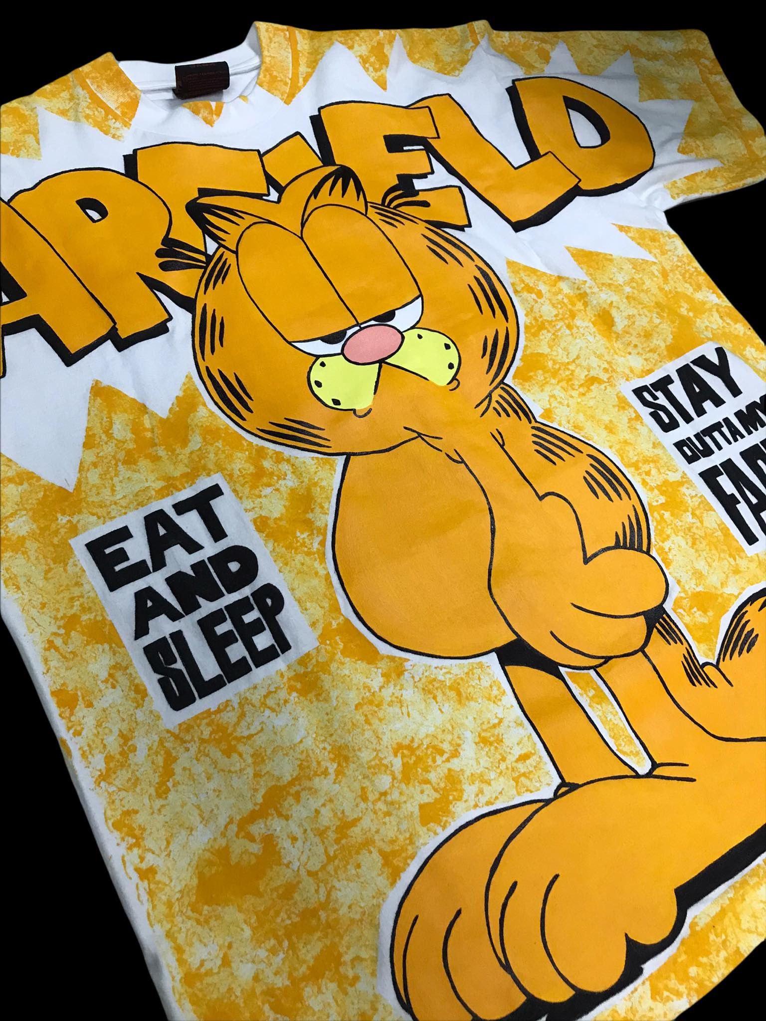 *Modern Custom painted 2021* Garfield AOP t shirt
