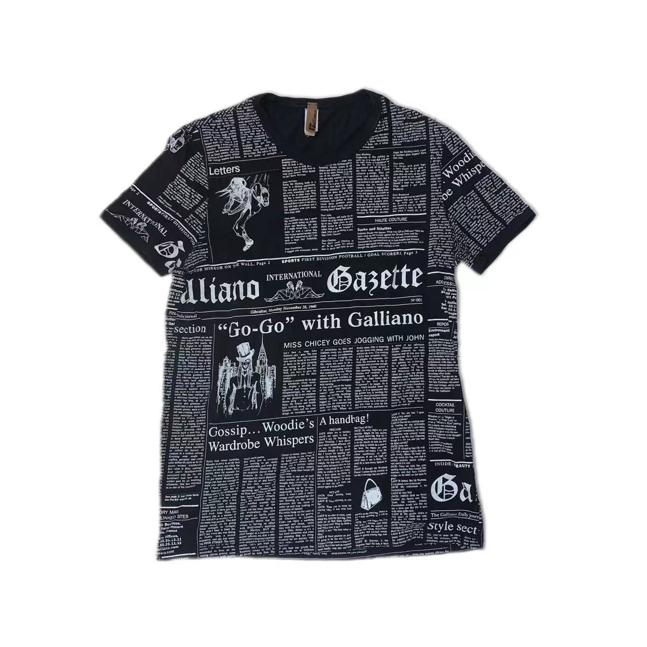 一部予約販売中】 Galliano John トップス news tee design paper ...