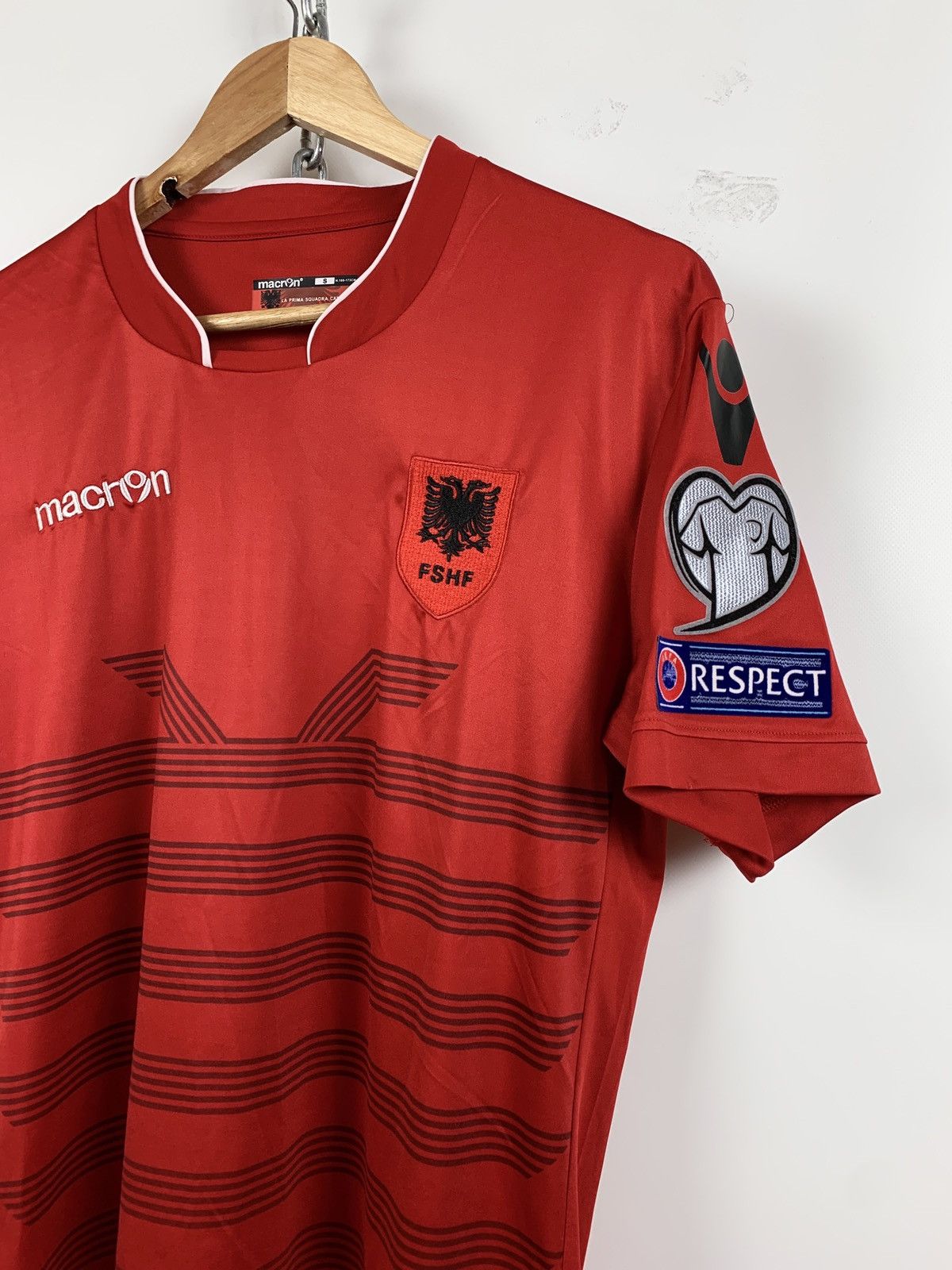 Other 2016 Macron Albania Euro Soccer Jersey Shirt Size US S / EU 44-46 / 1 - 4 Thumbnail