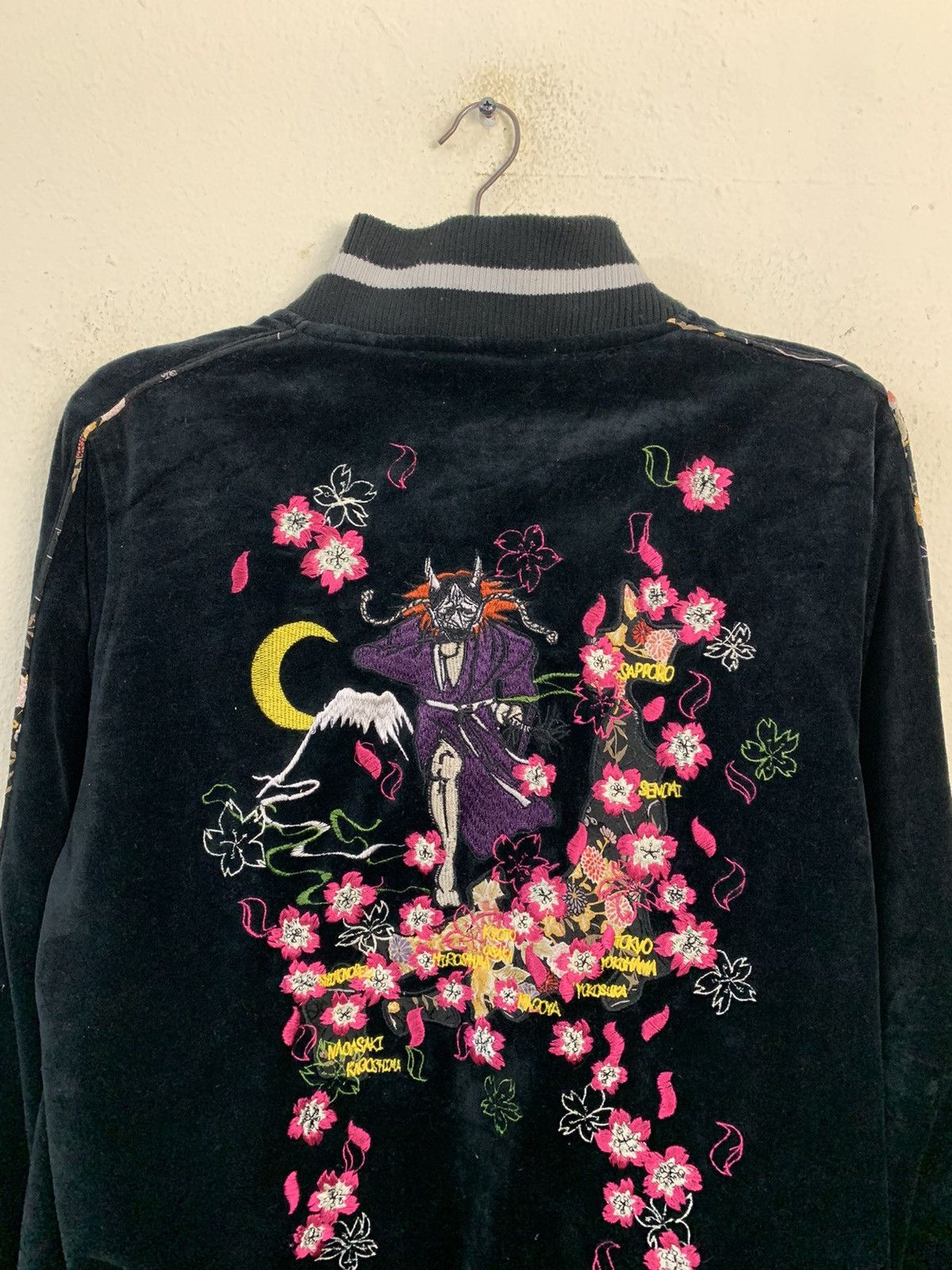 Japanese Brand Japanese Brand Velvet Sukajan Jacket Size US M / EU 48-50 / 2 - 4 Thumbnail